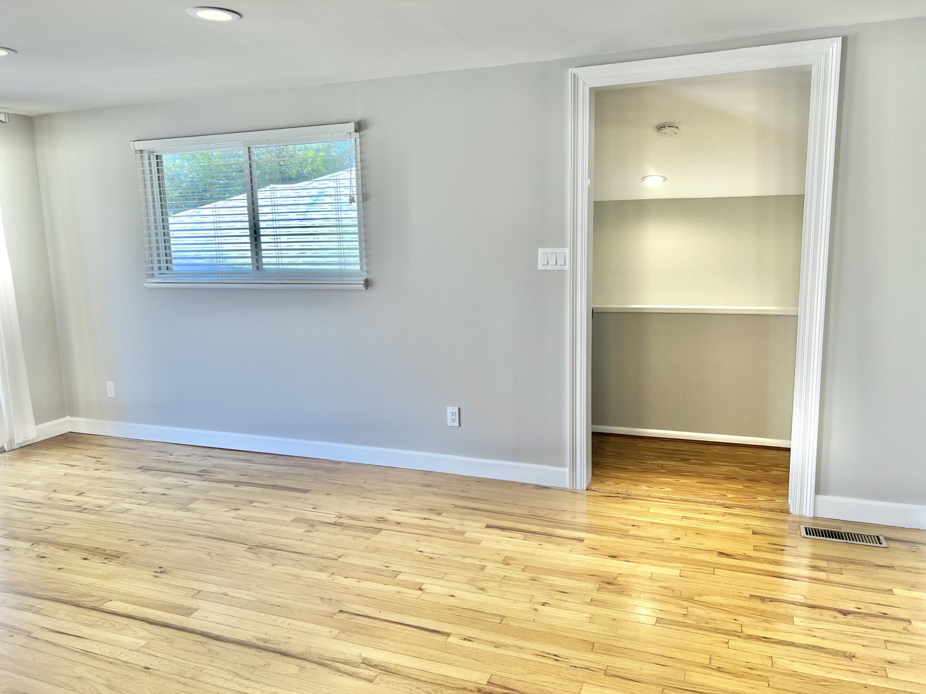 DESTIN (222100.00) - Residential