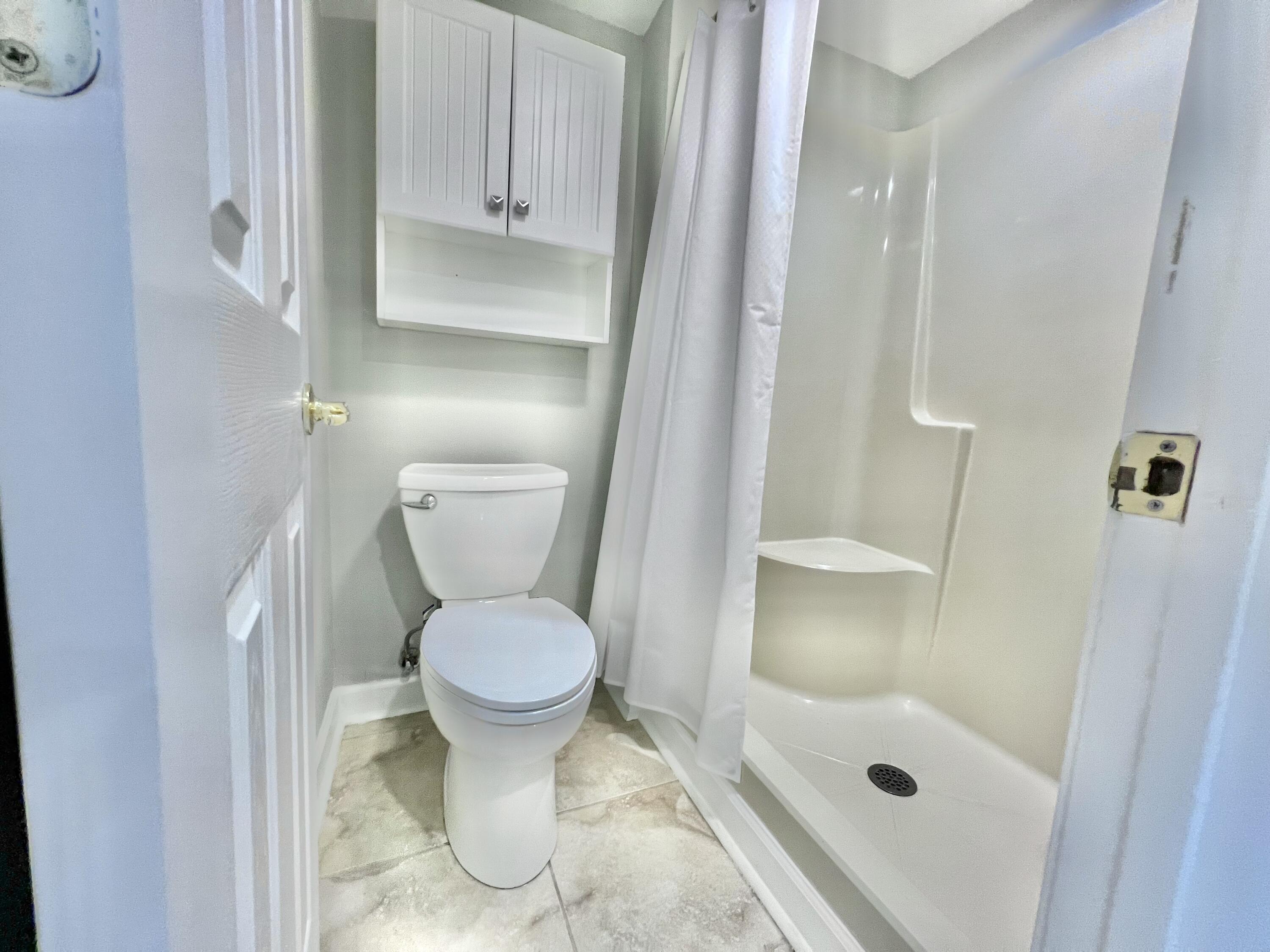 DESTIN (222100.00) - Residential