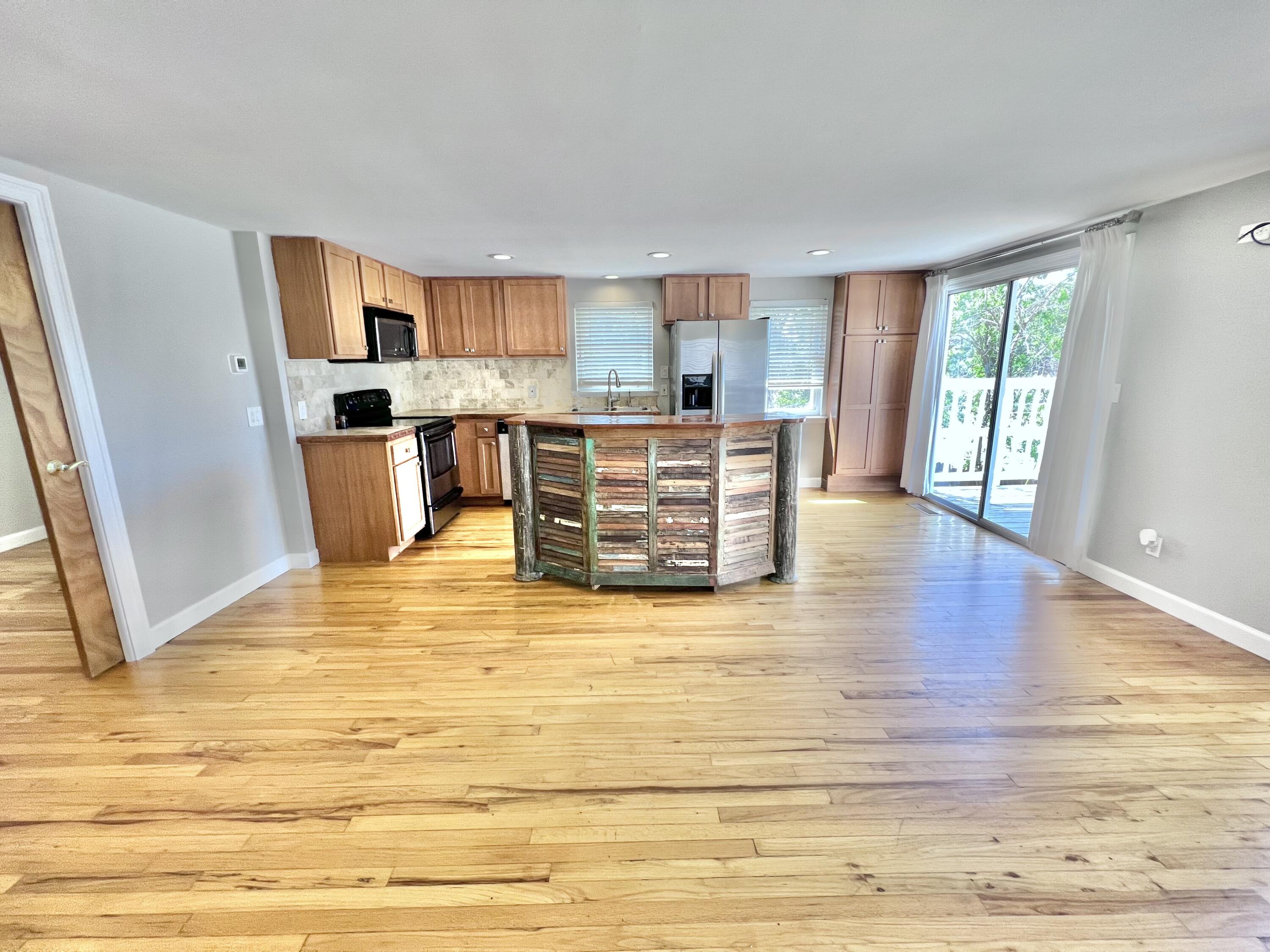 DESTIN (222100.00) - Residential