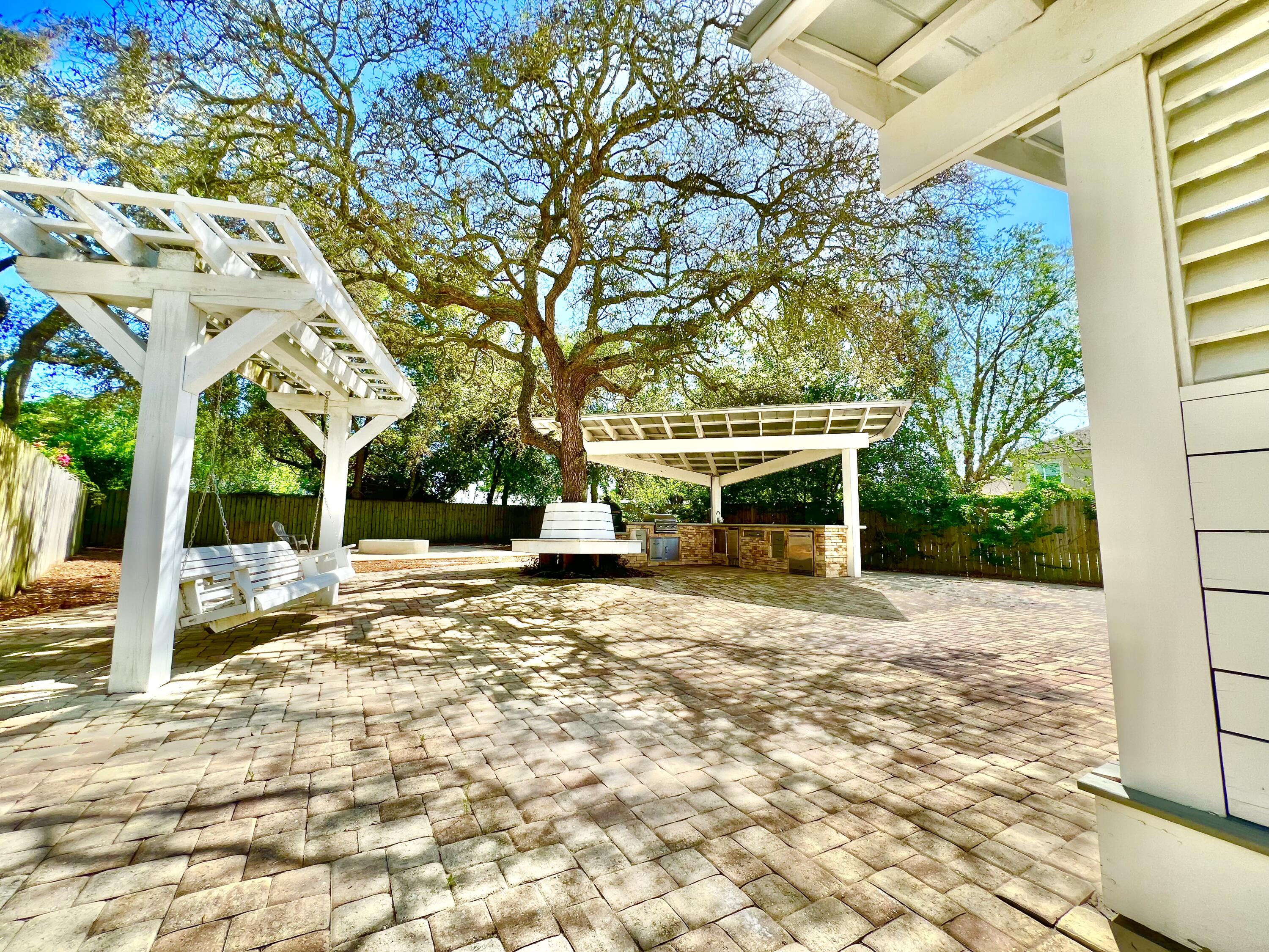 DESTIN (222100.00) - Residential