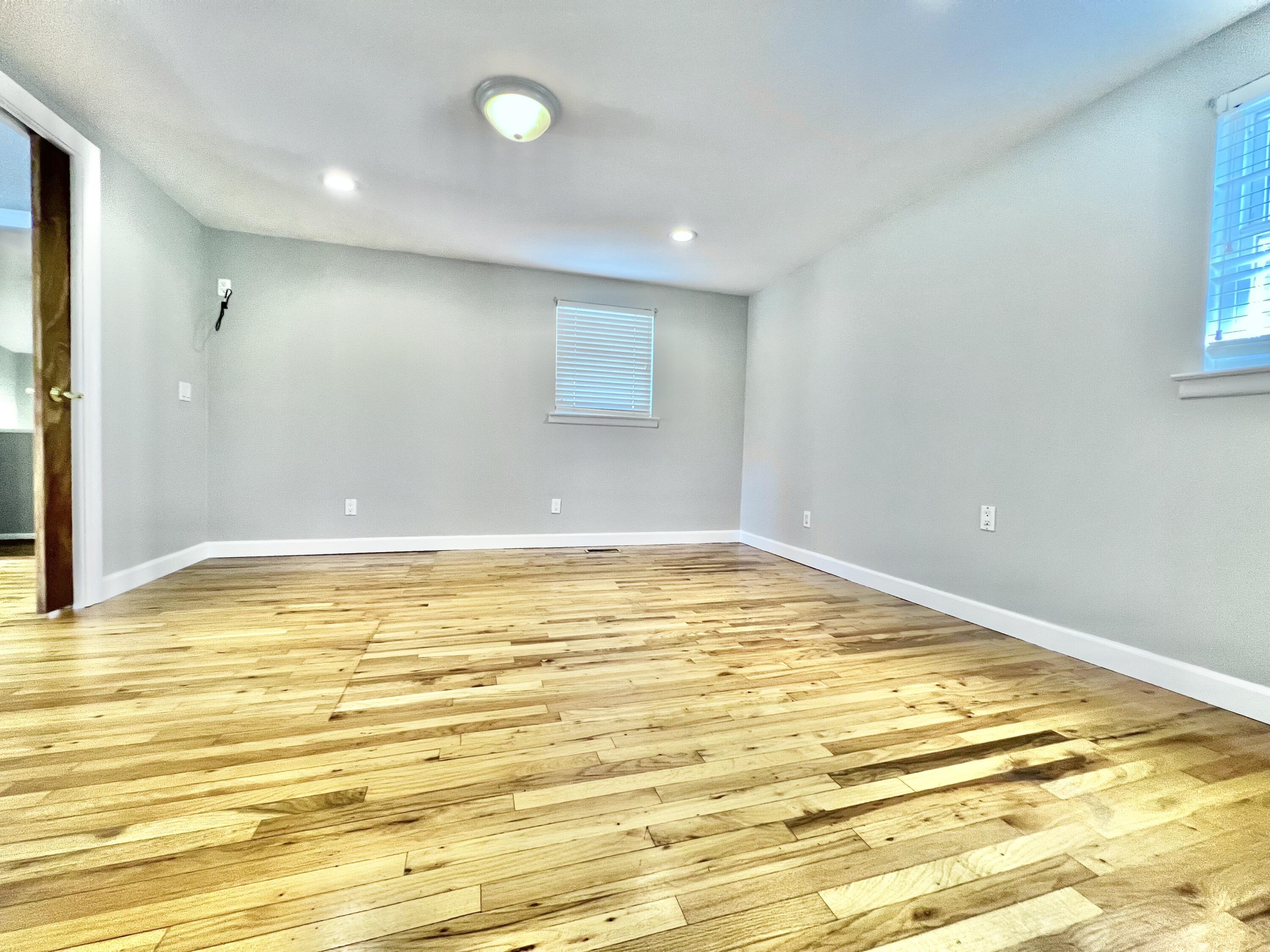 DESTIN (222100.00) - Residential