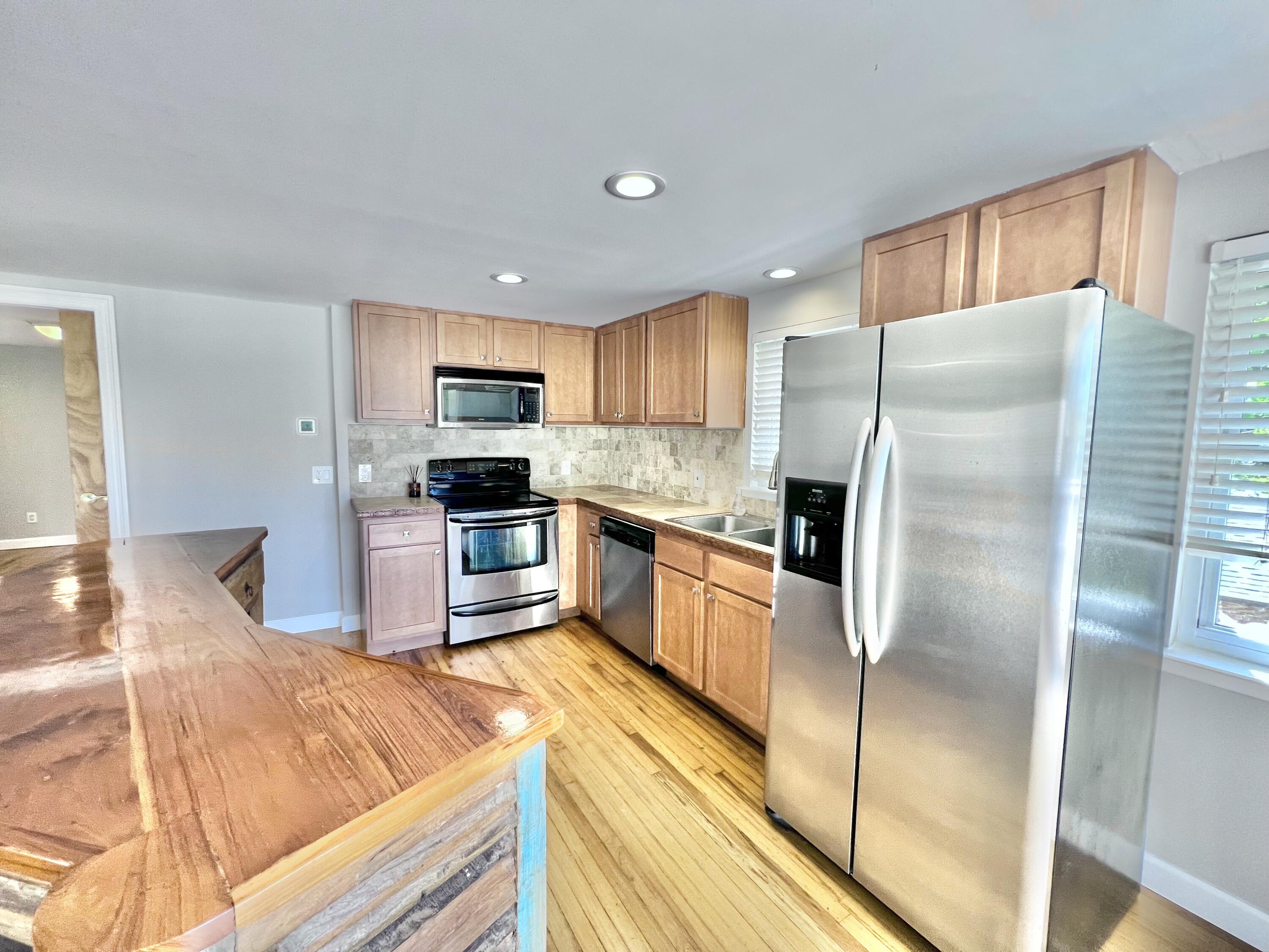 DESTIN (222100.00) - Residential