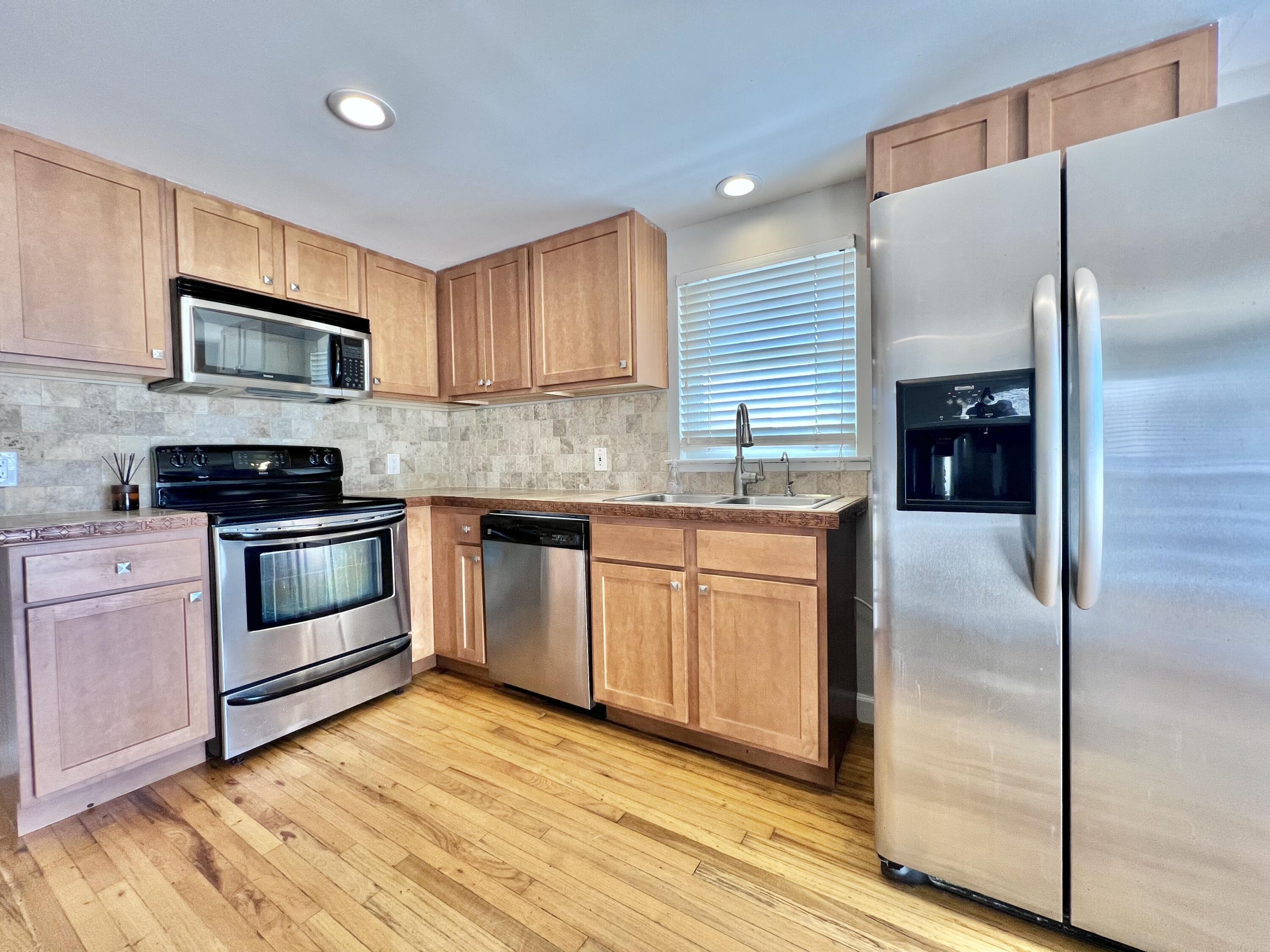 DESTIN (222100.00) - Residential