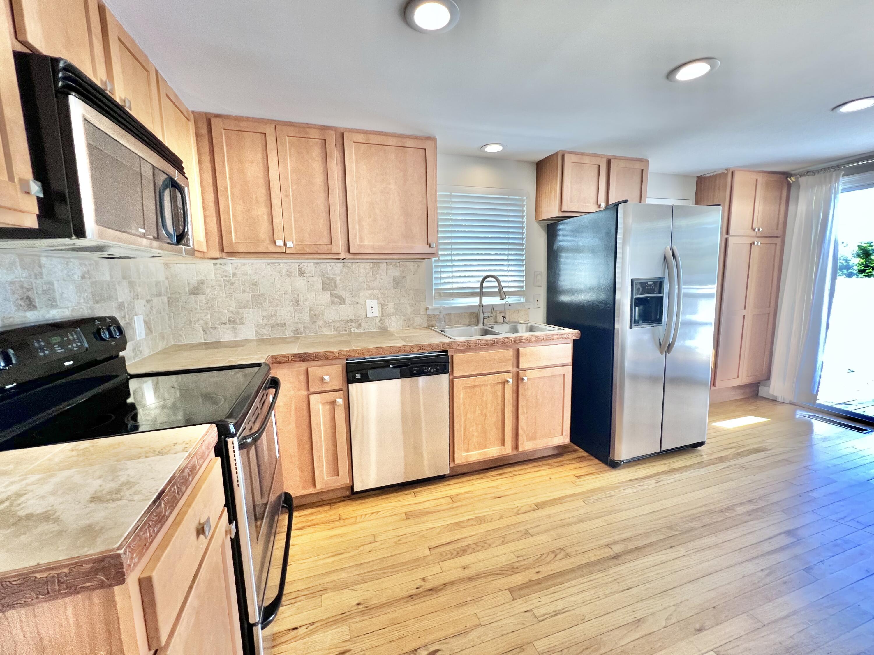 DESTIN (222100.00) - Residential