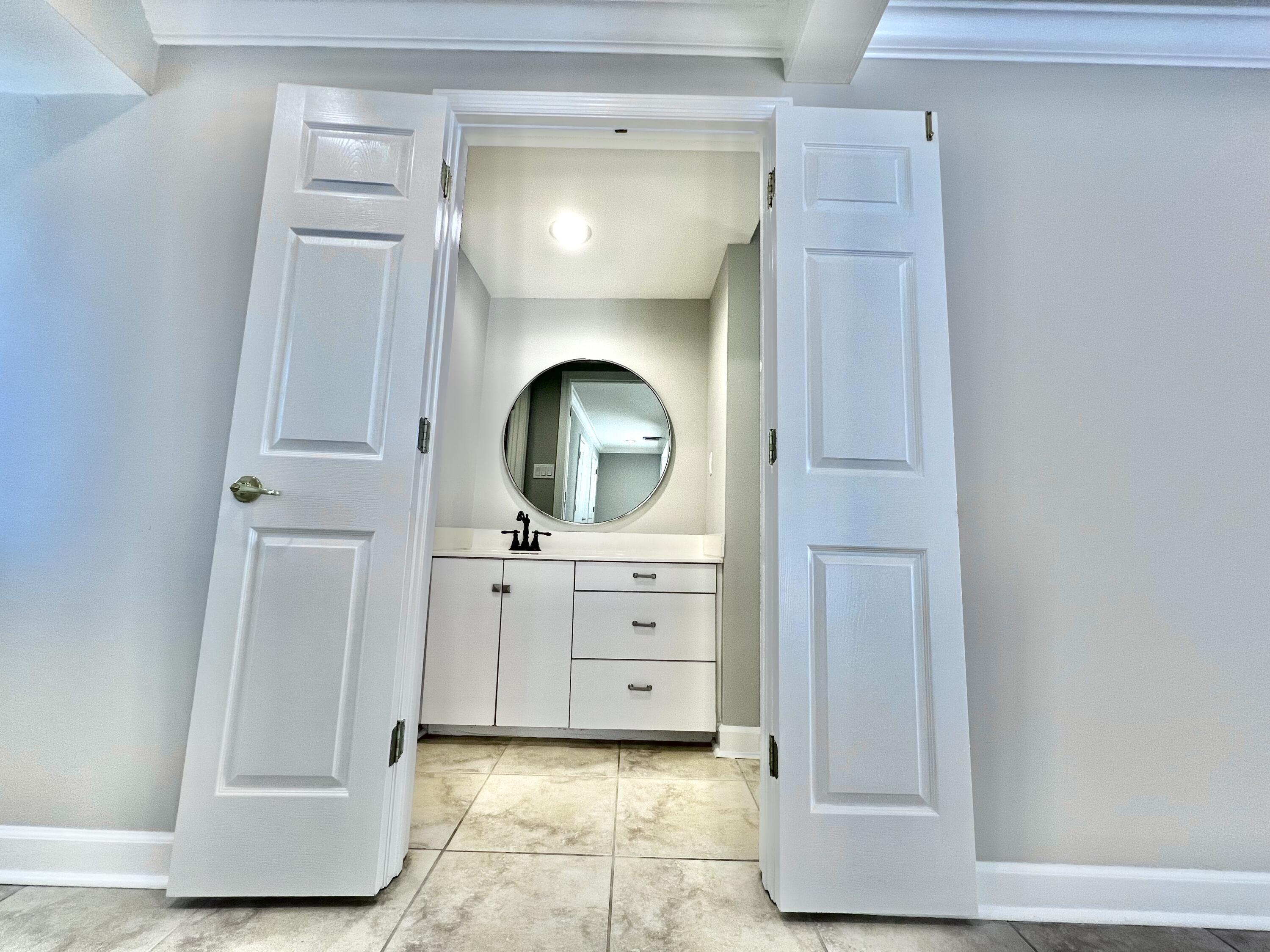 DESTIN (222100.00) - Residential