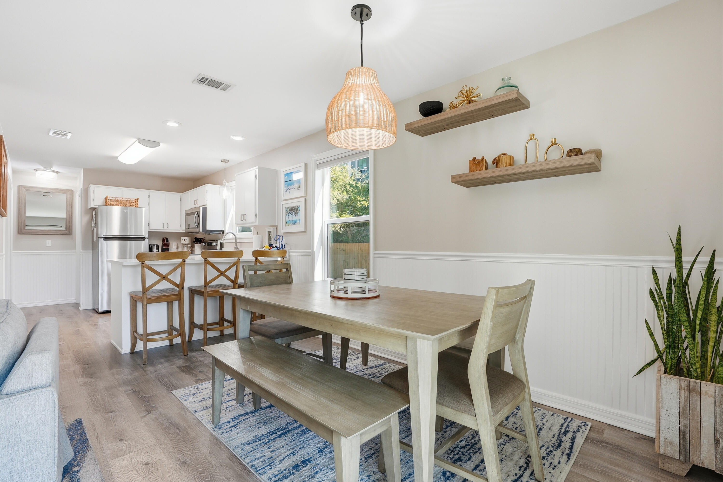 BEACHSIDE VILLAS CONDO - Residential