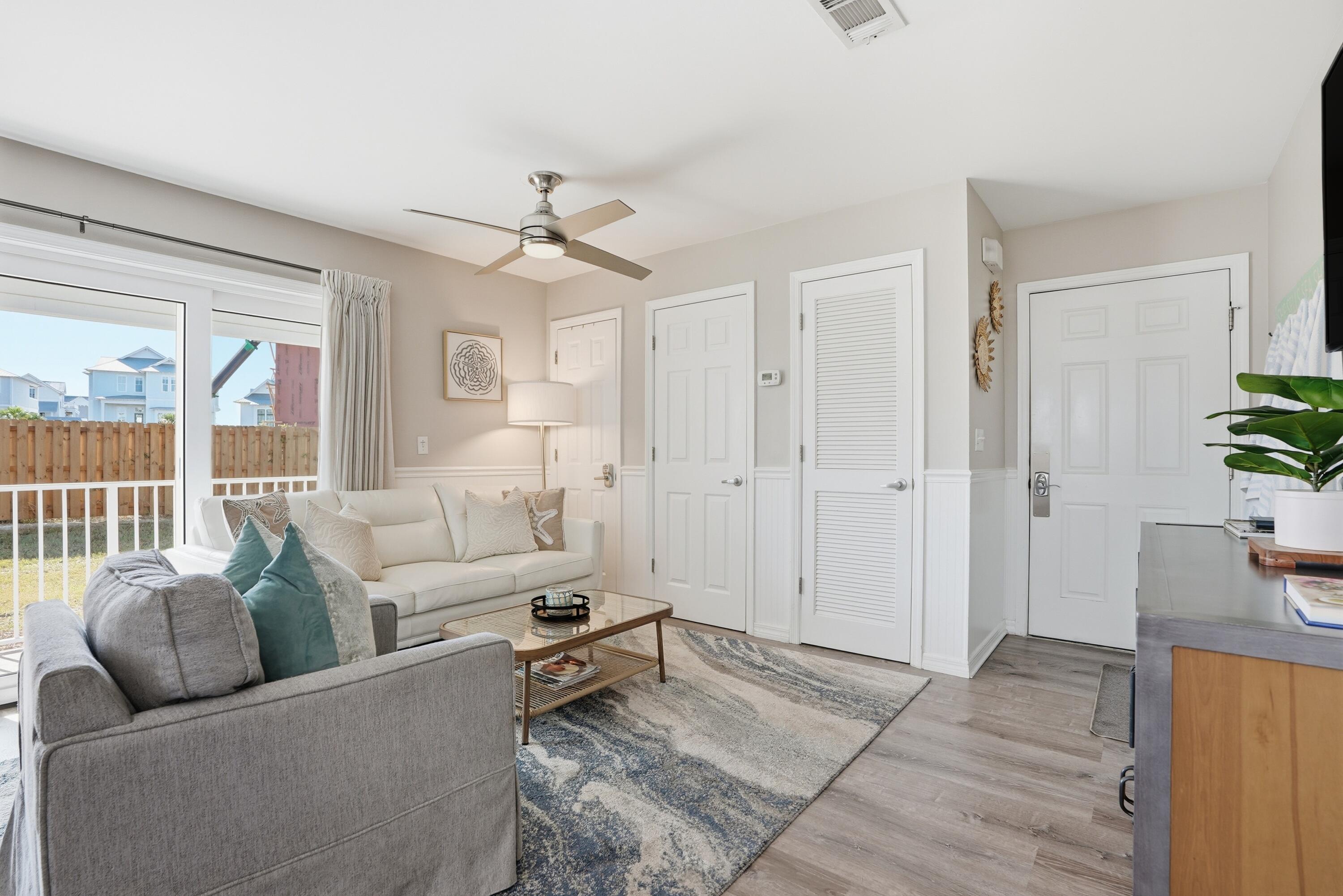 BEACHSIDE VILLAS CONDO - Residential