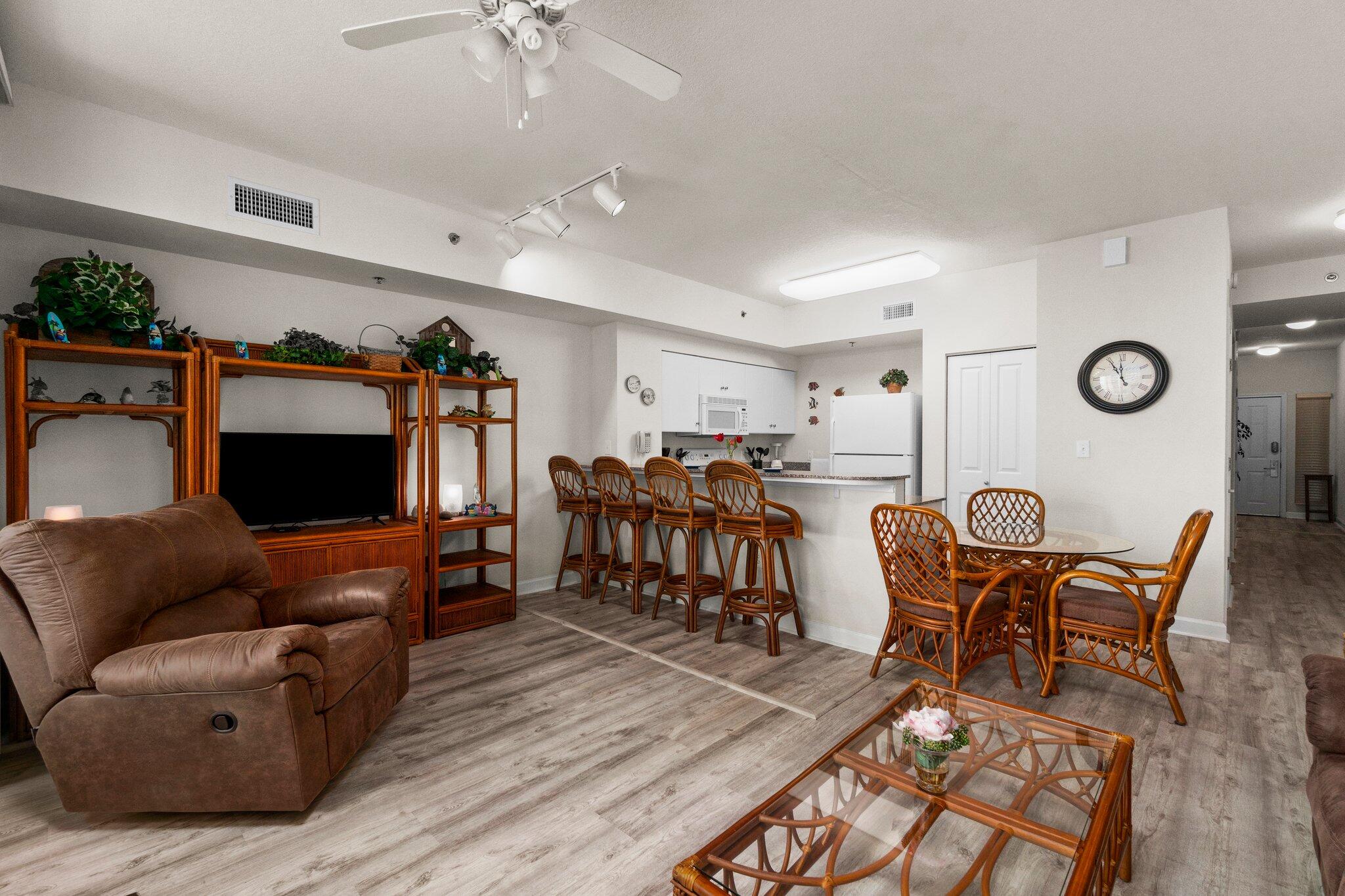 SHORES OF PANAMA - Residential