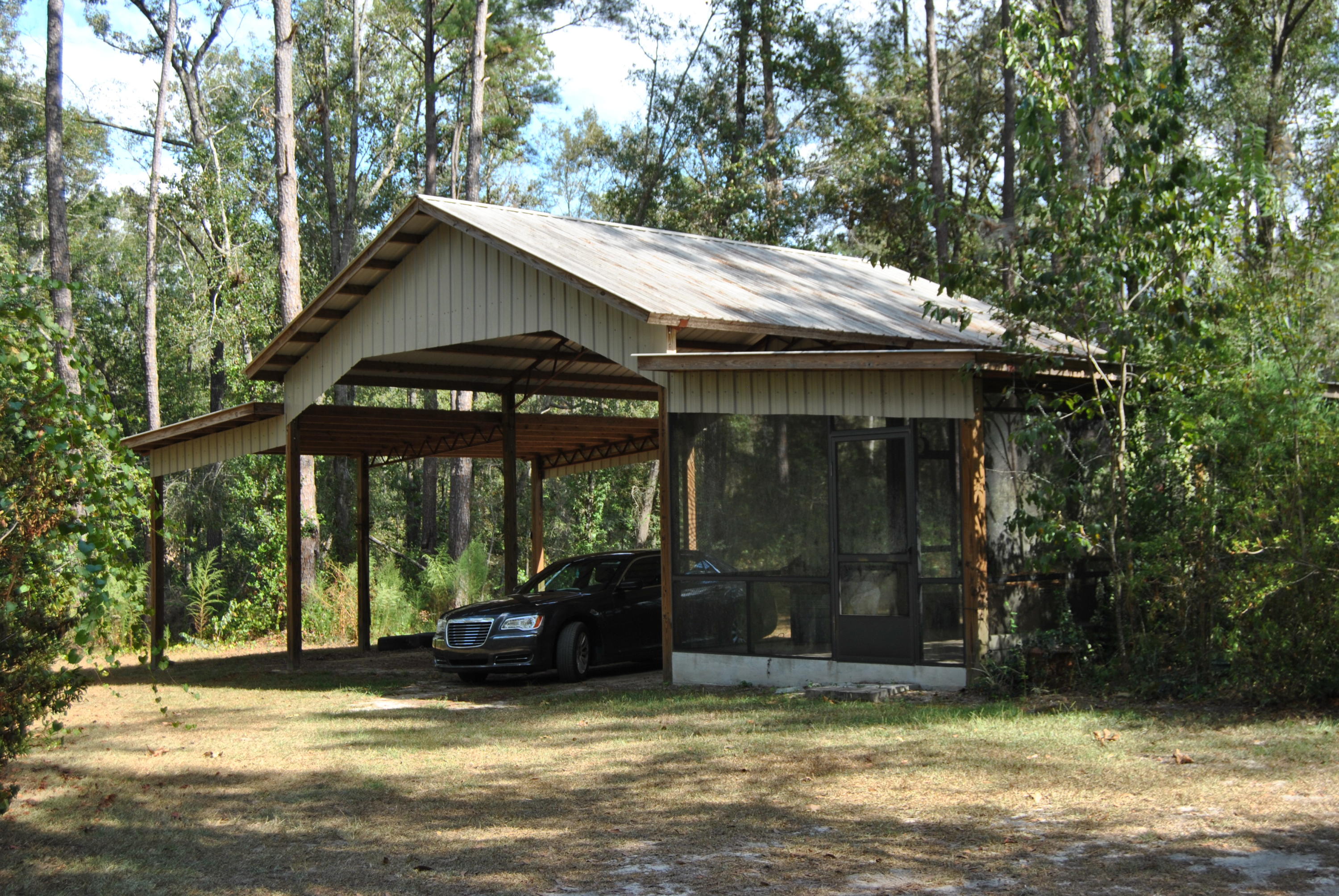 NO RECORDED SUBDIVISION - Residential