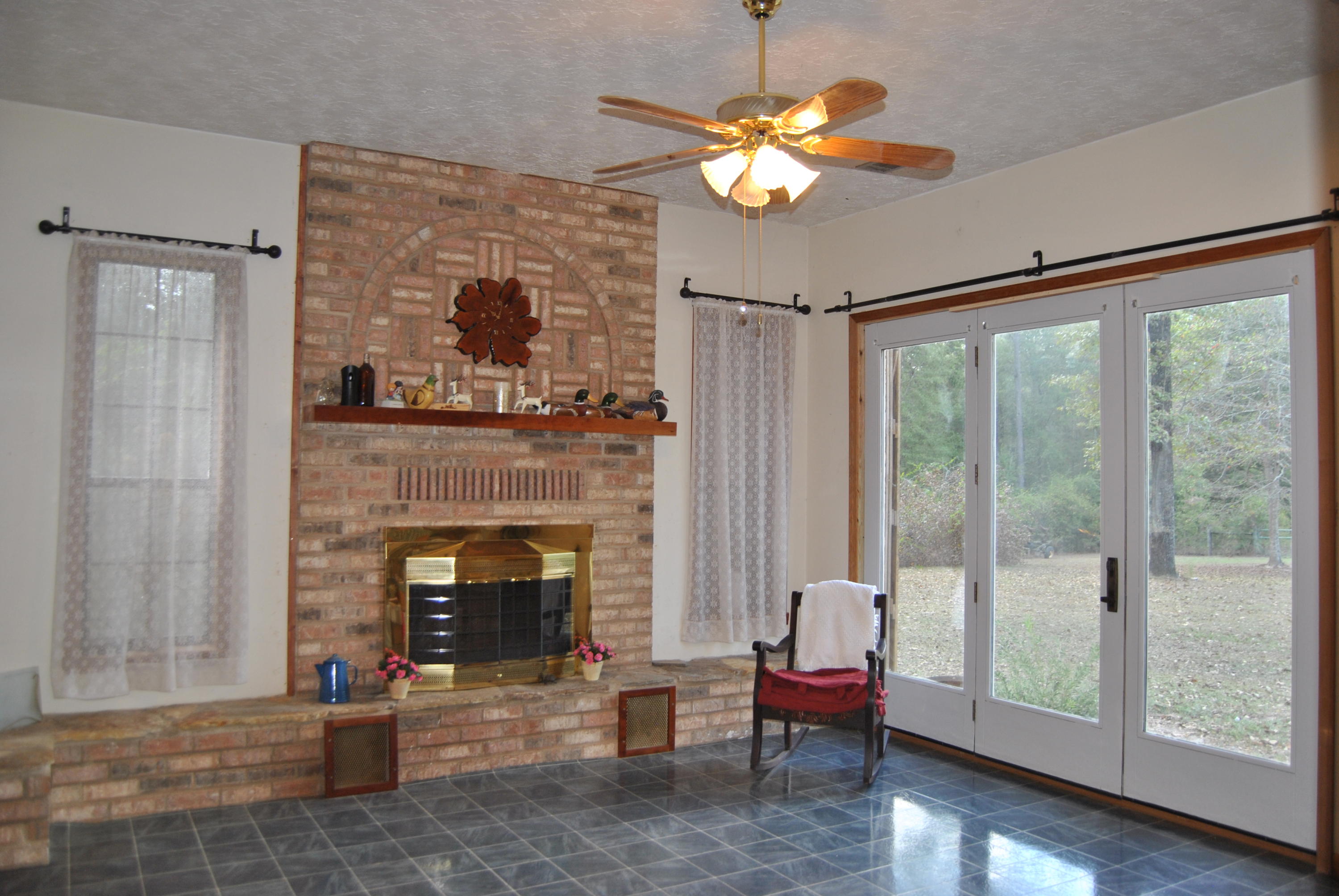 NO RECORDED SUBDIVISION - Residential