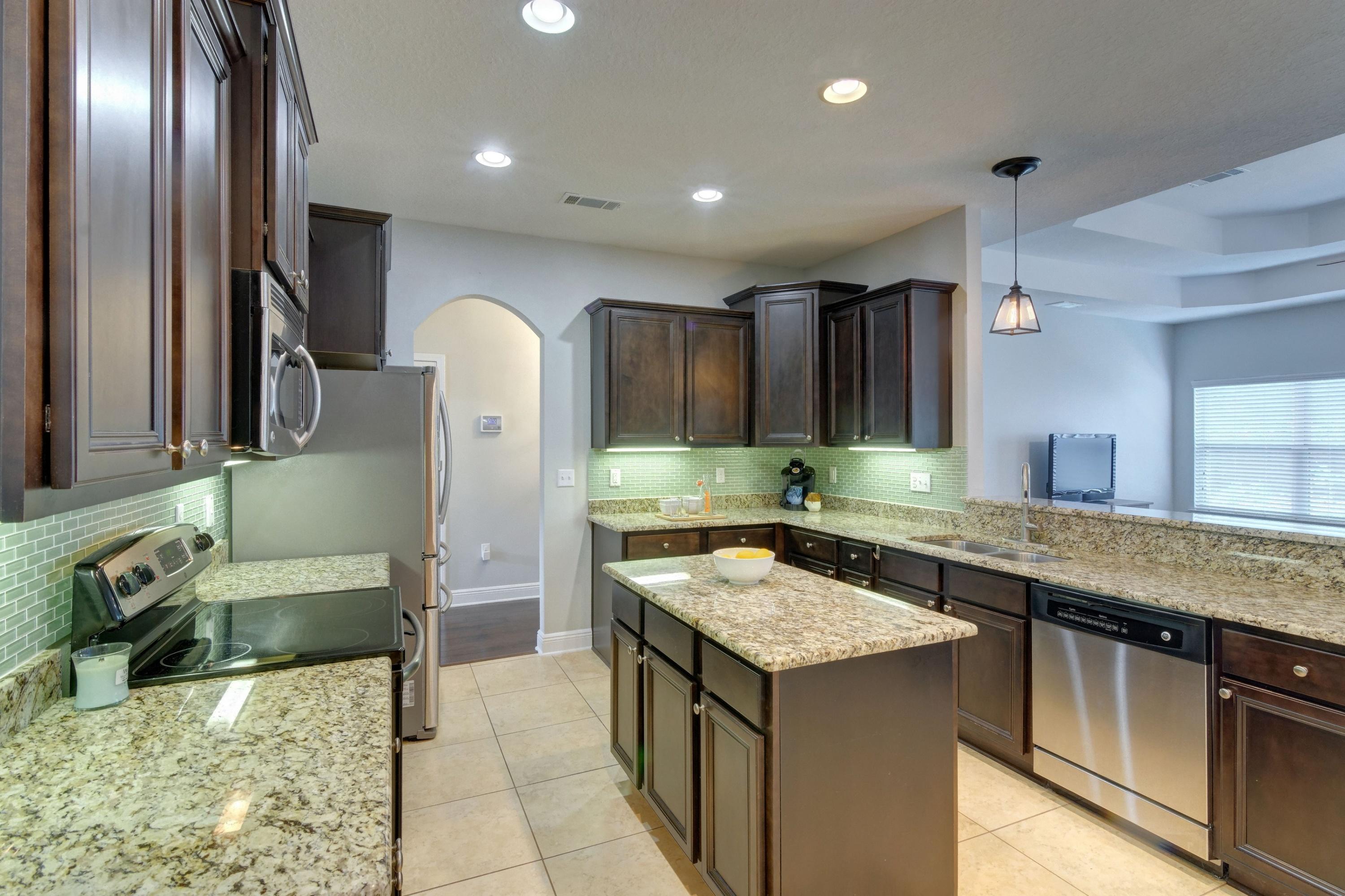 SUMMERSET ESTATES - Residential