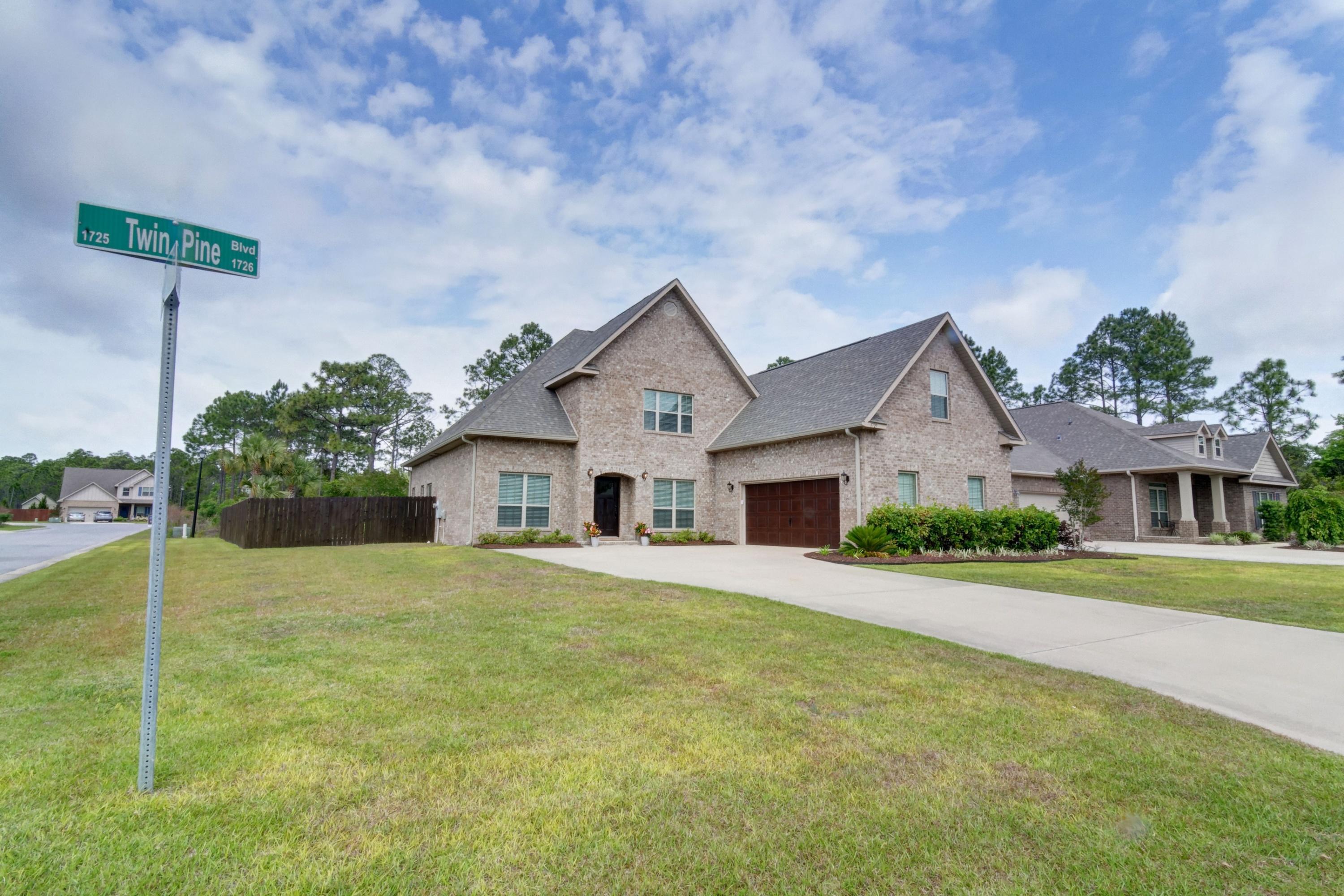 SUMMERSET ESTATES - Residential