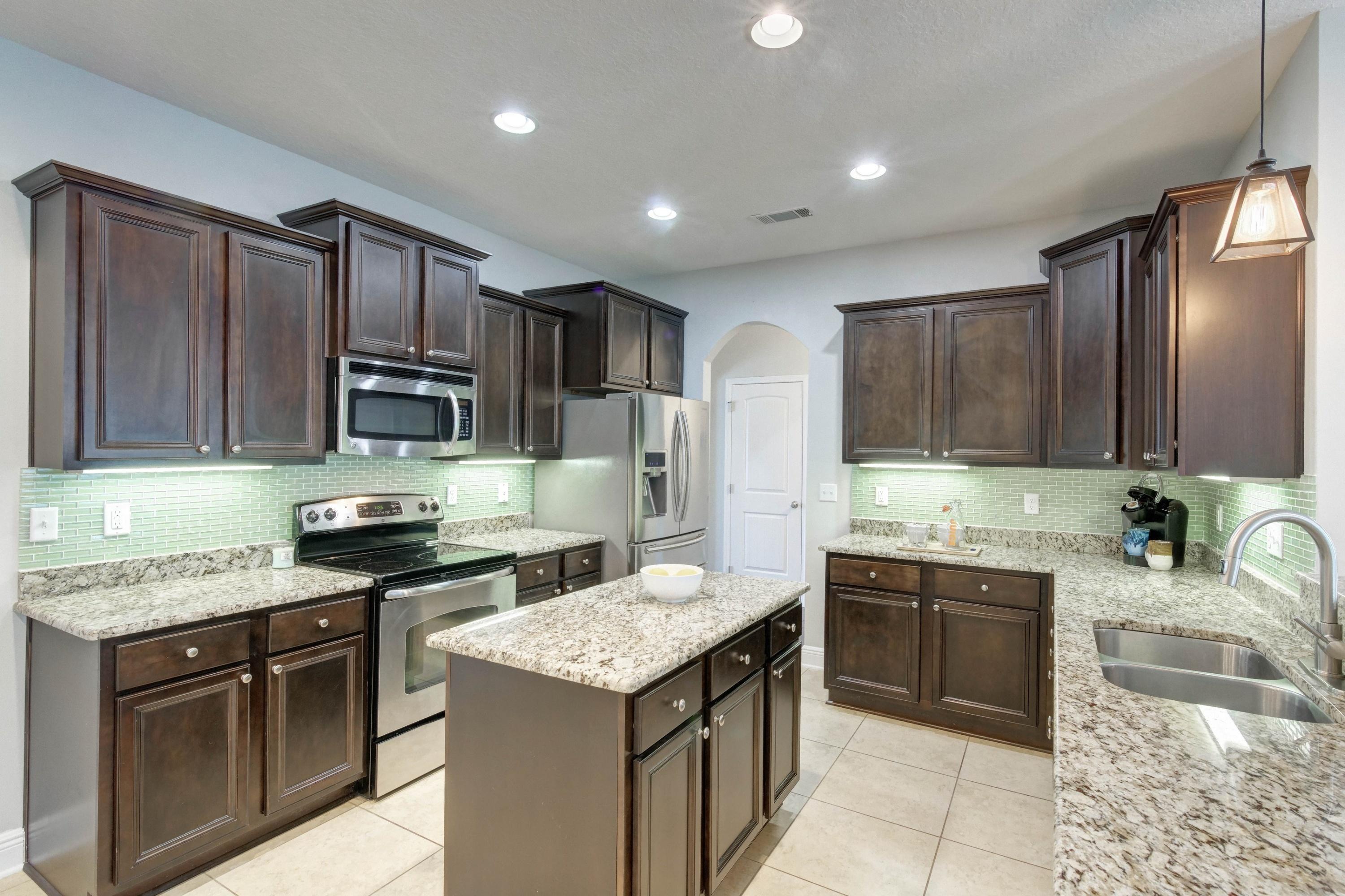 SUMMERSET ESTATES - Residential