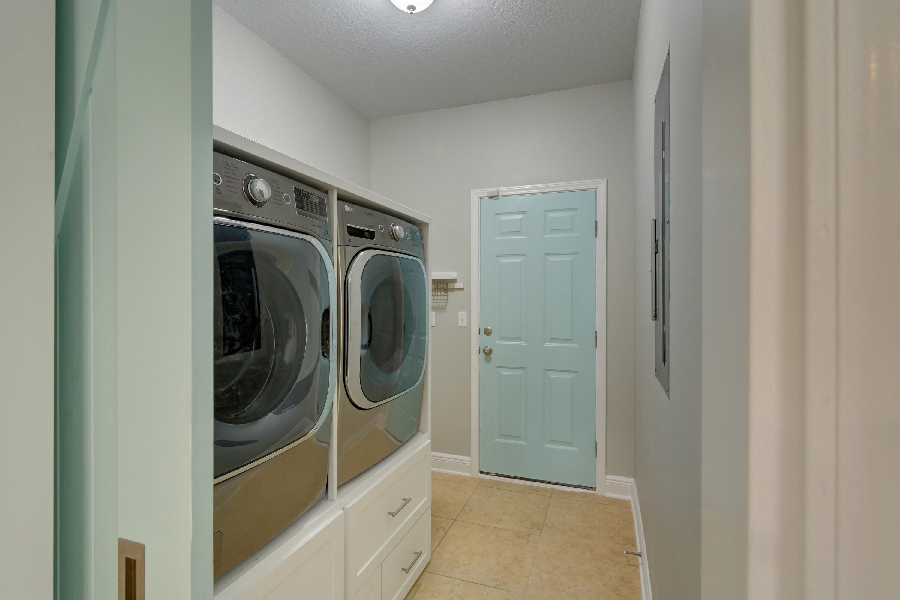 SUMMERSET ESTATES - Residential