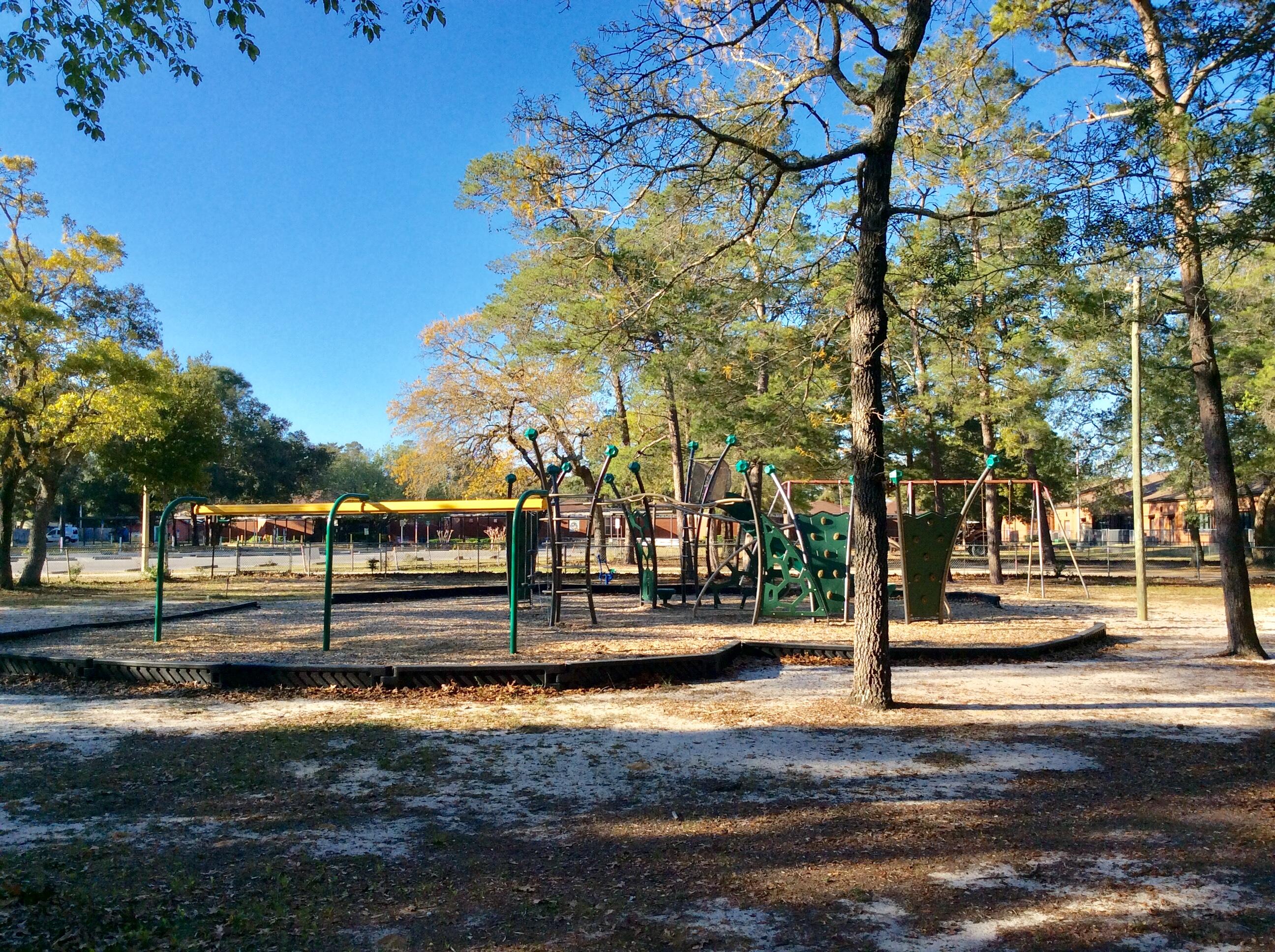 GARNIER HEIGHTS 1ST ADD LOT 5 BLK 1 - Residential