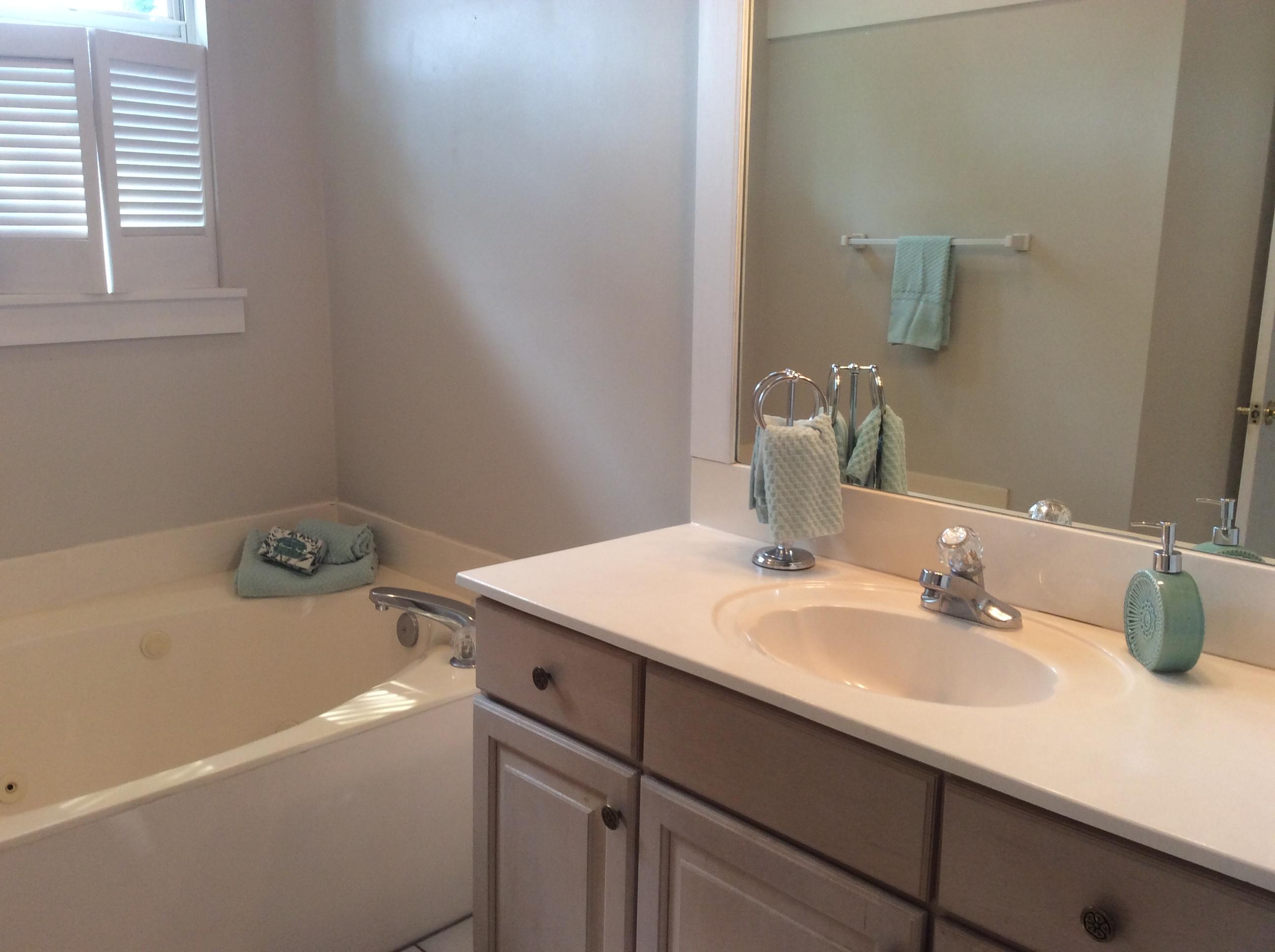 GARNIER HEIGHTS 1ST ADD LOT 5 BLK 1 - Residential