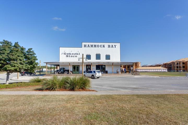 HAMMOCK BAY - Residential