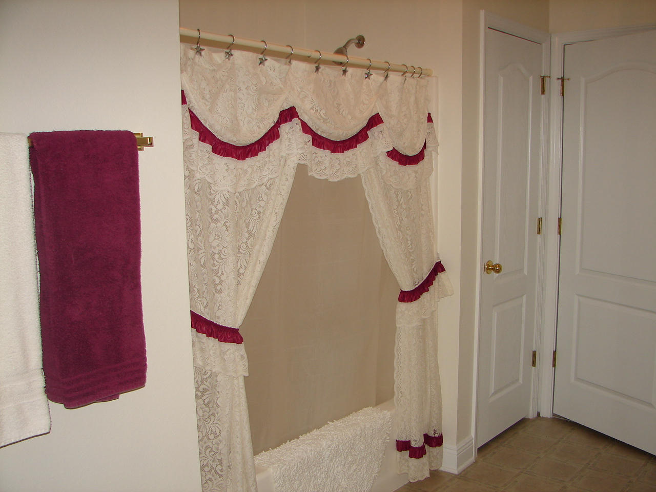 FOX VALLEY - Residential