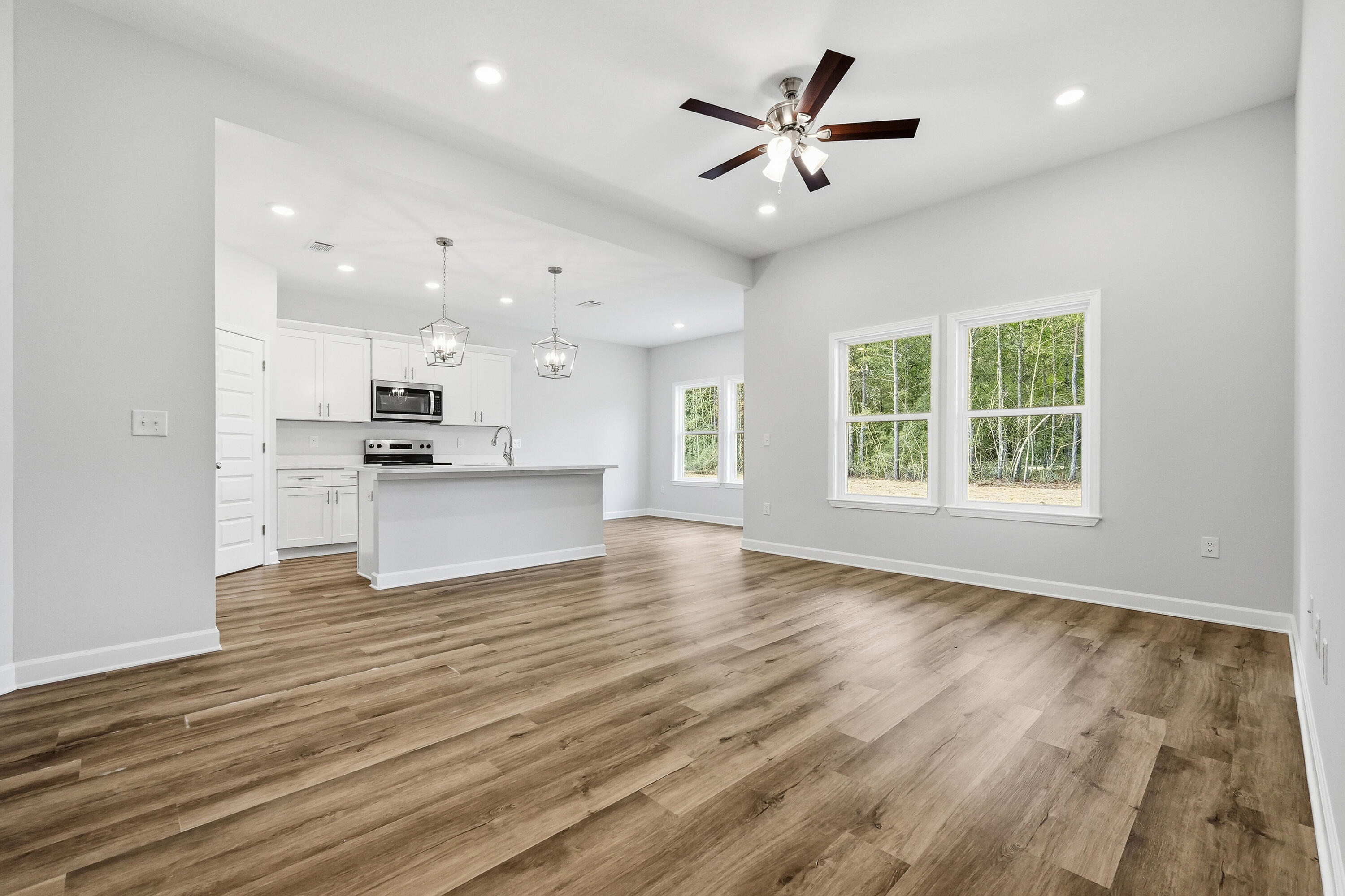 SOUTHERN CHARM - Residential