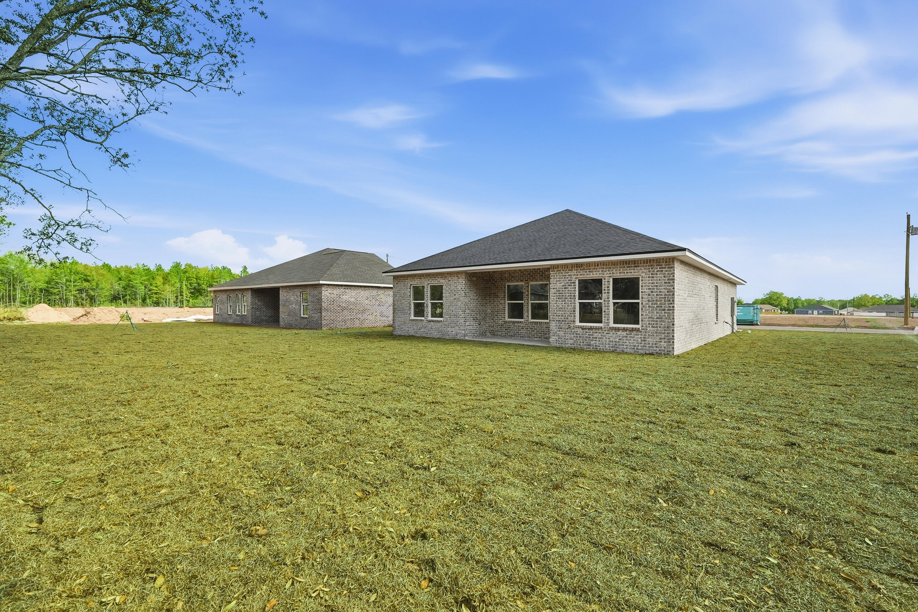 SOUTHERN CHARM - Residential