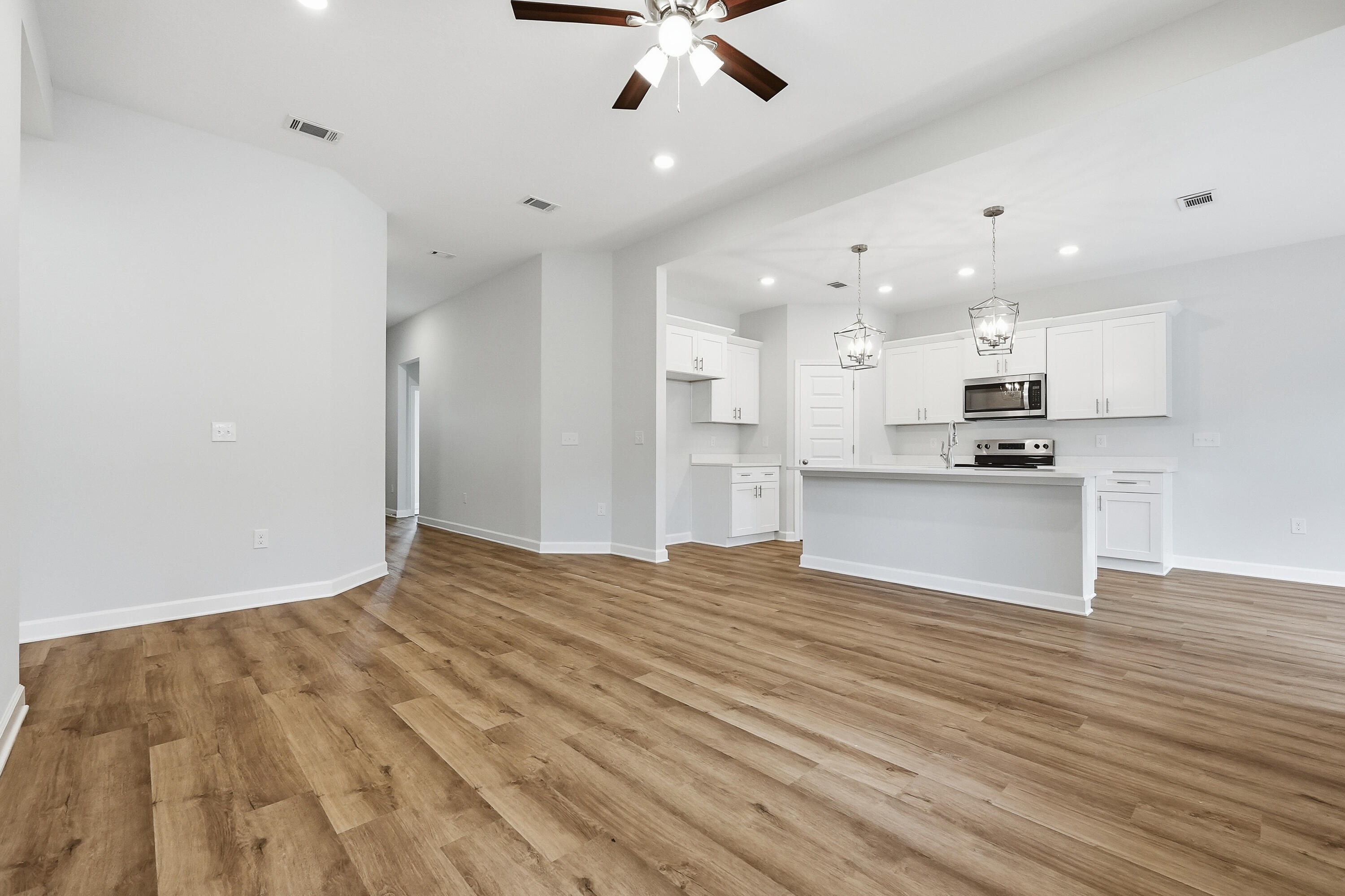 SOUTHERN CHARM - Residential