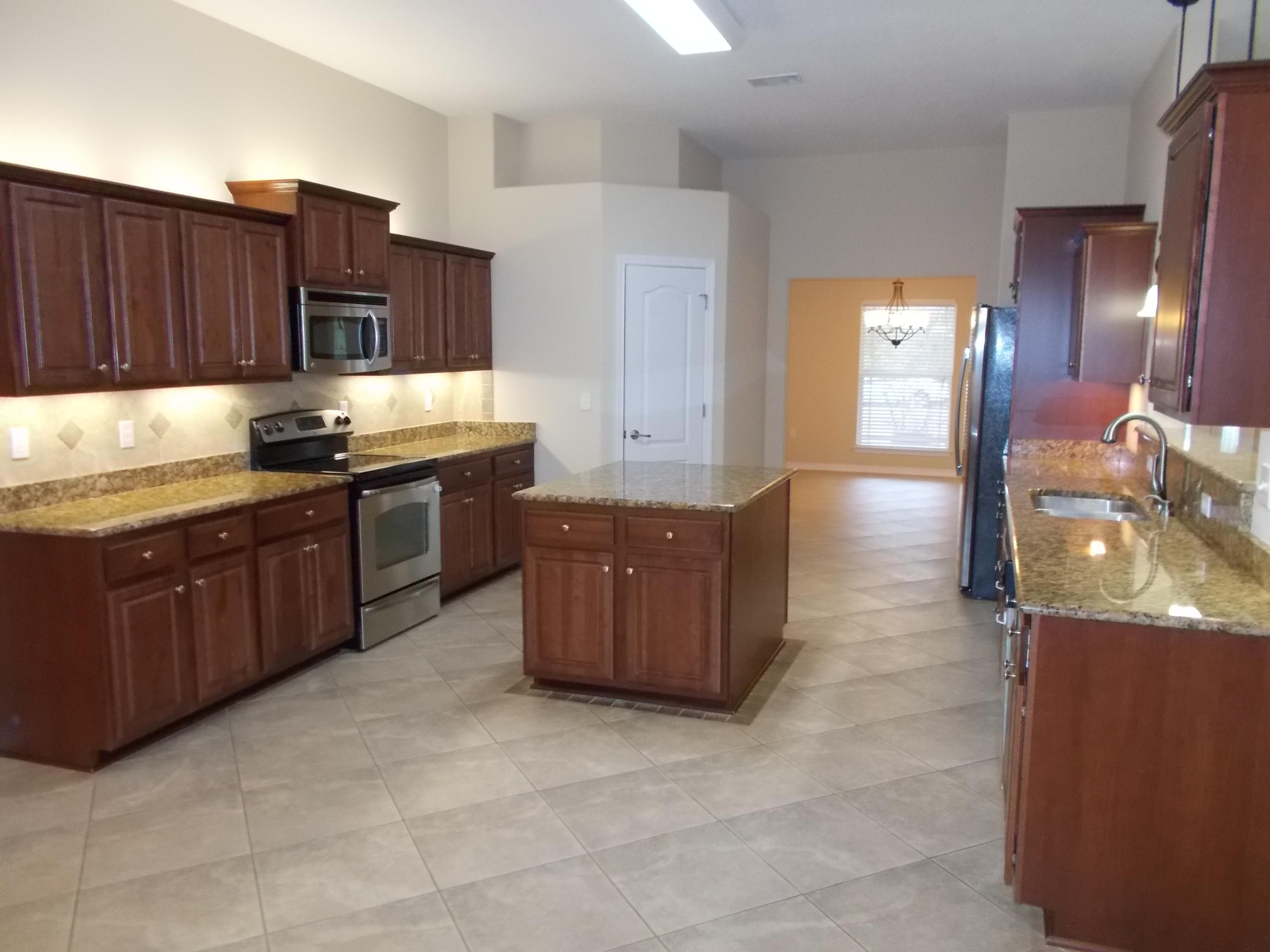 HOLLEY BY THE SEA - Residential