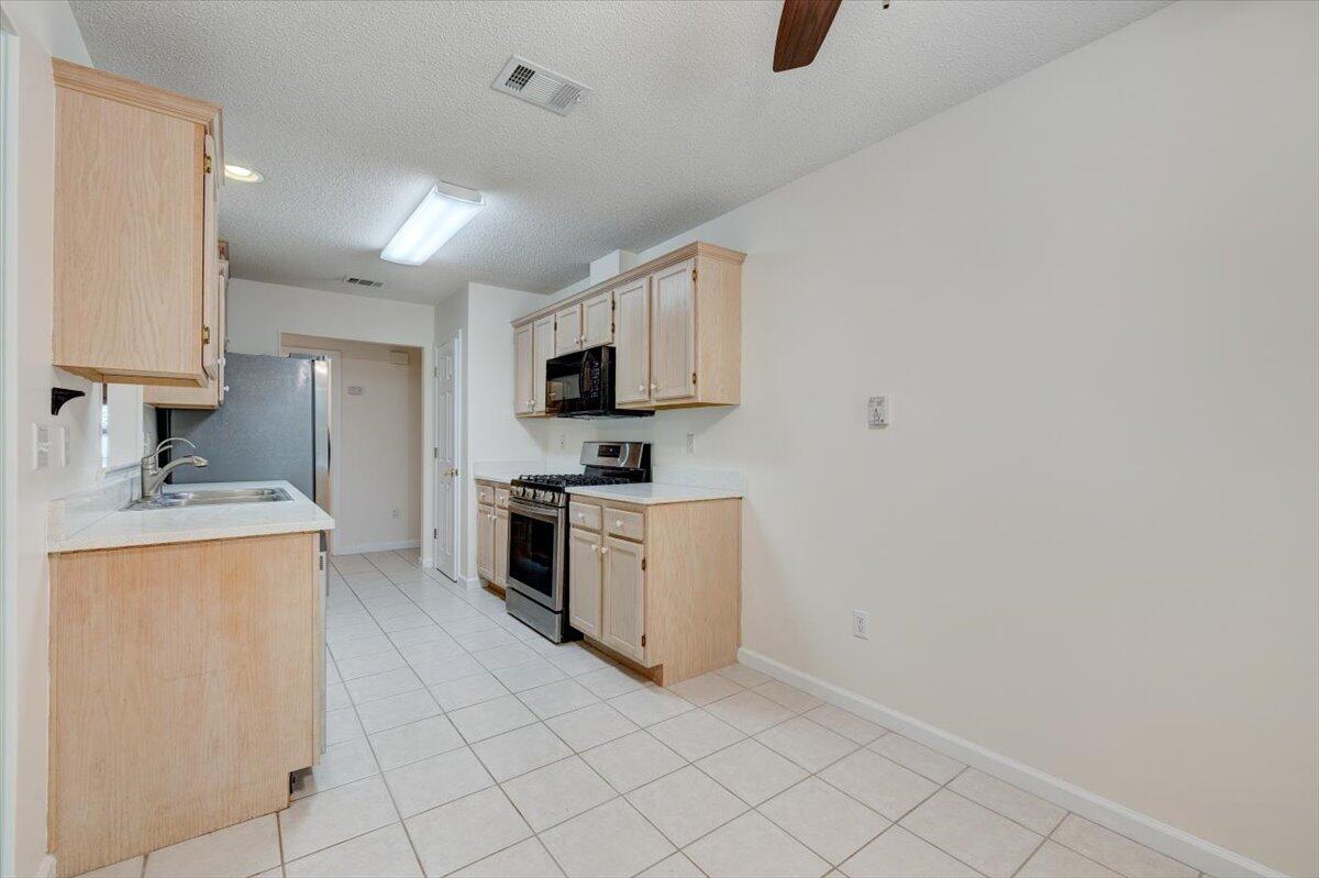 CEDAR RIDGE - Residential
