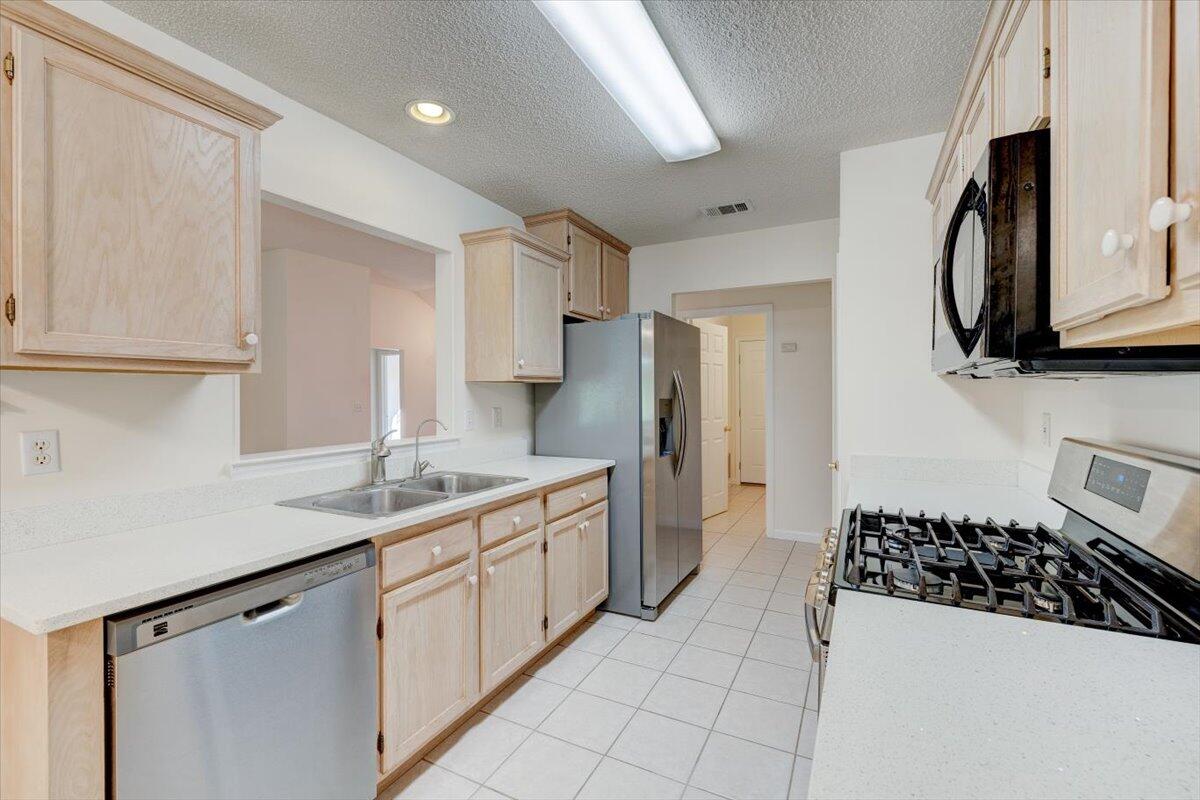 CEDAR RIDGE - Residential