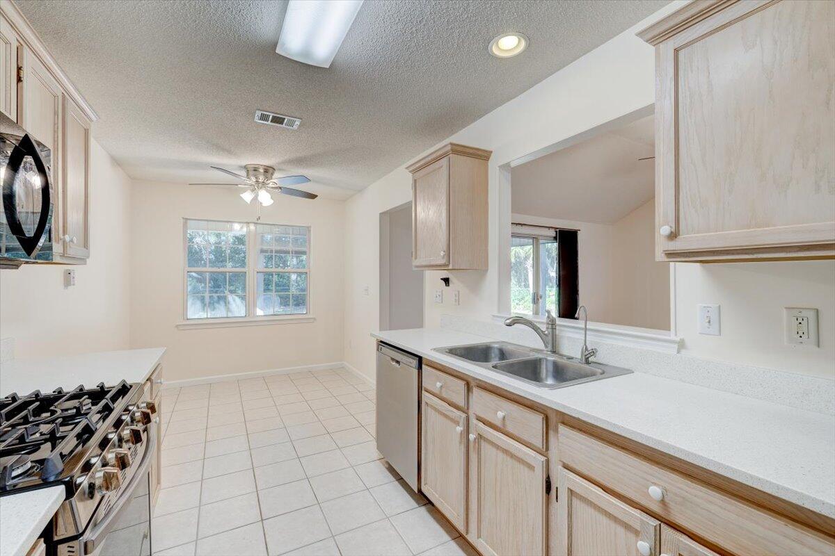 CEDAR RIDGE - Residential