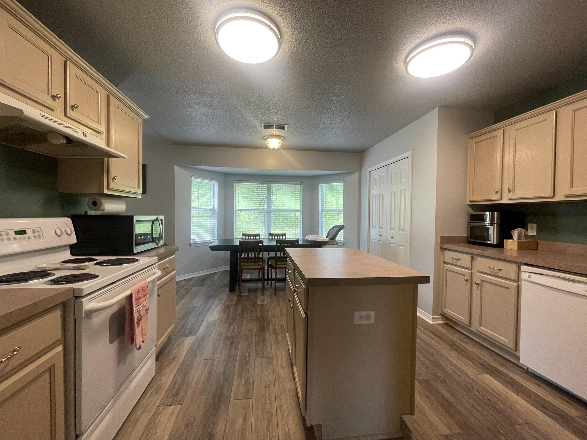 ANTIOCH ESTATES - Residential Lease