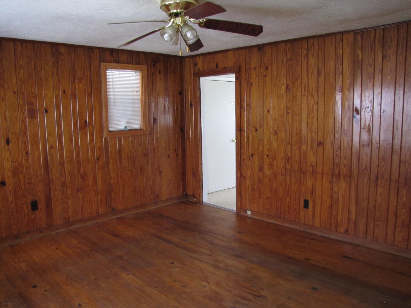 OAKDALE MIN/FARMS - Residential