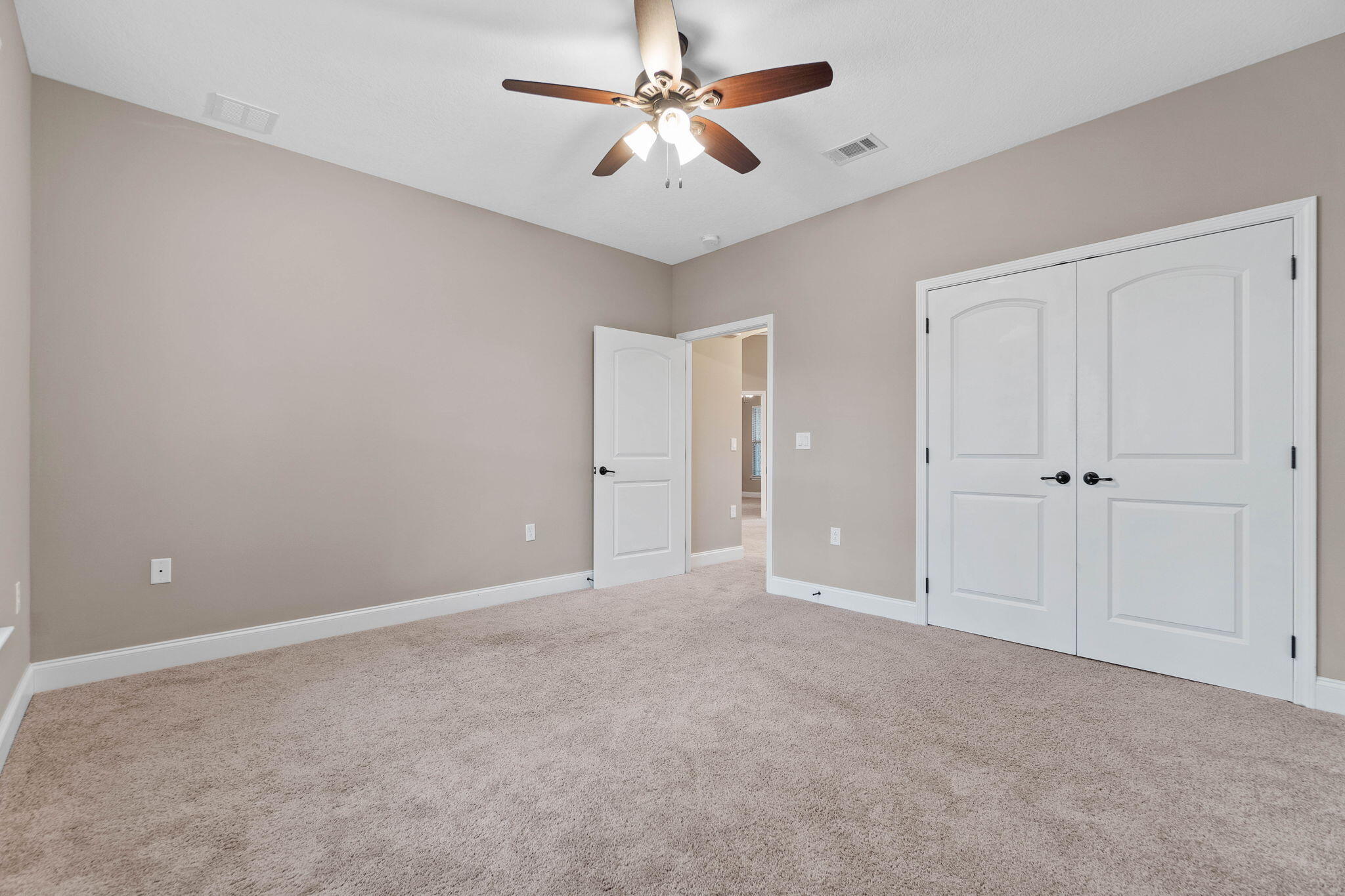 METES & BOUNDS - Residential Lease