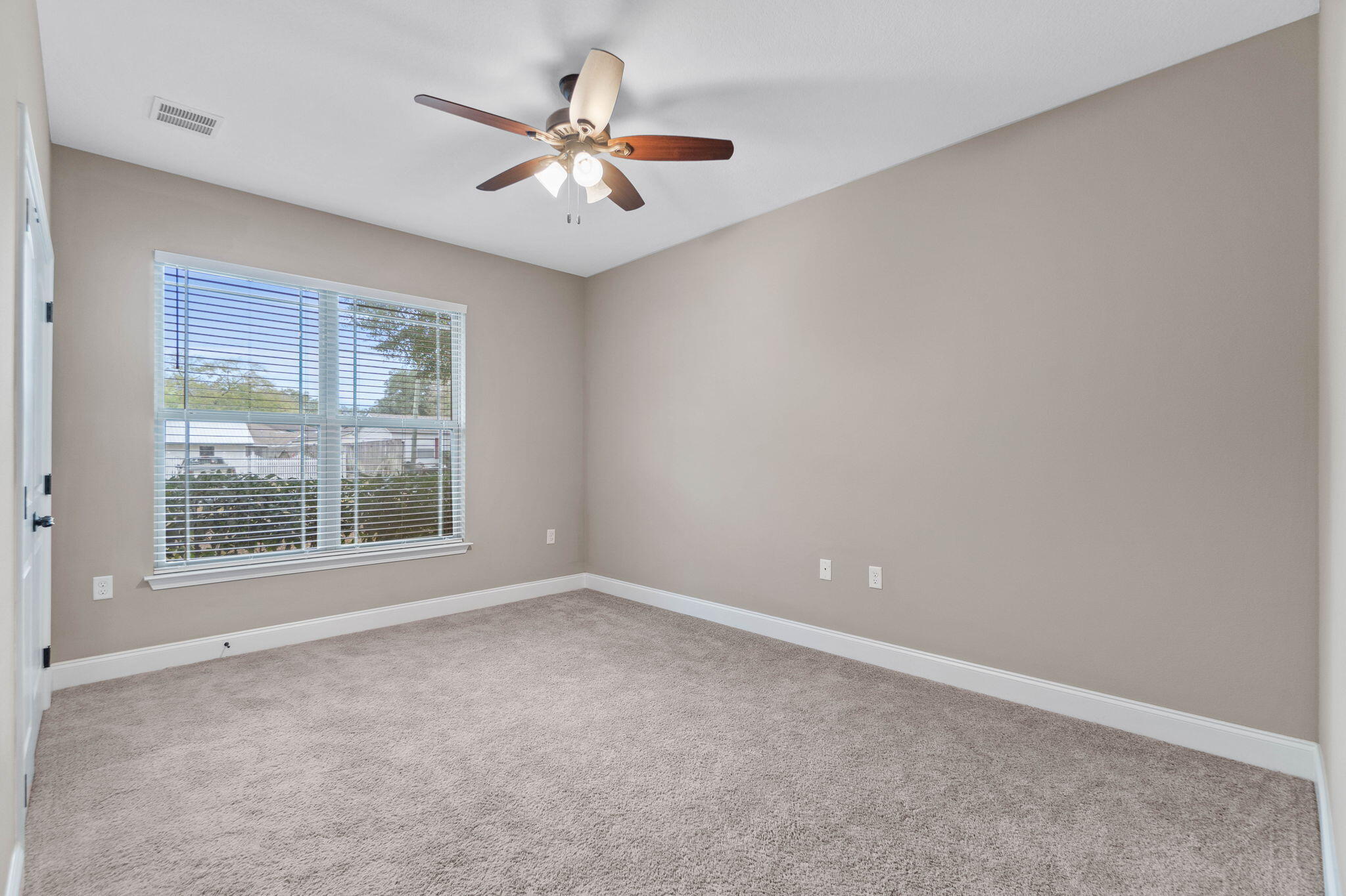 METES & BOUNDS - Residential Lease