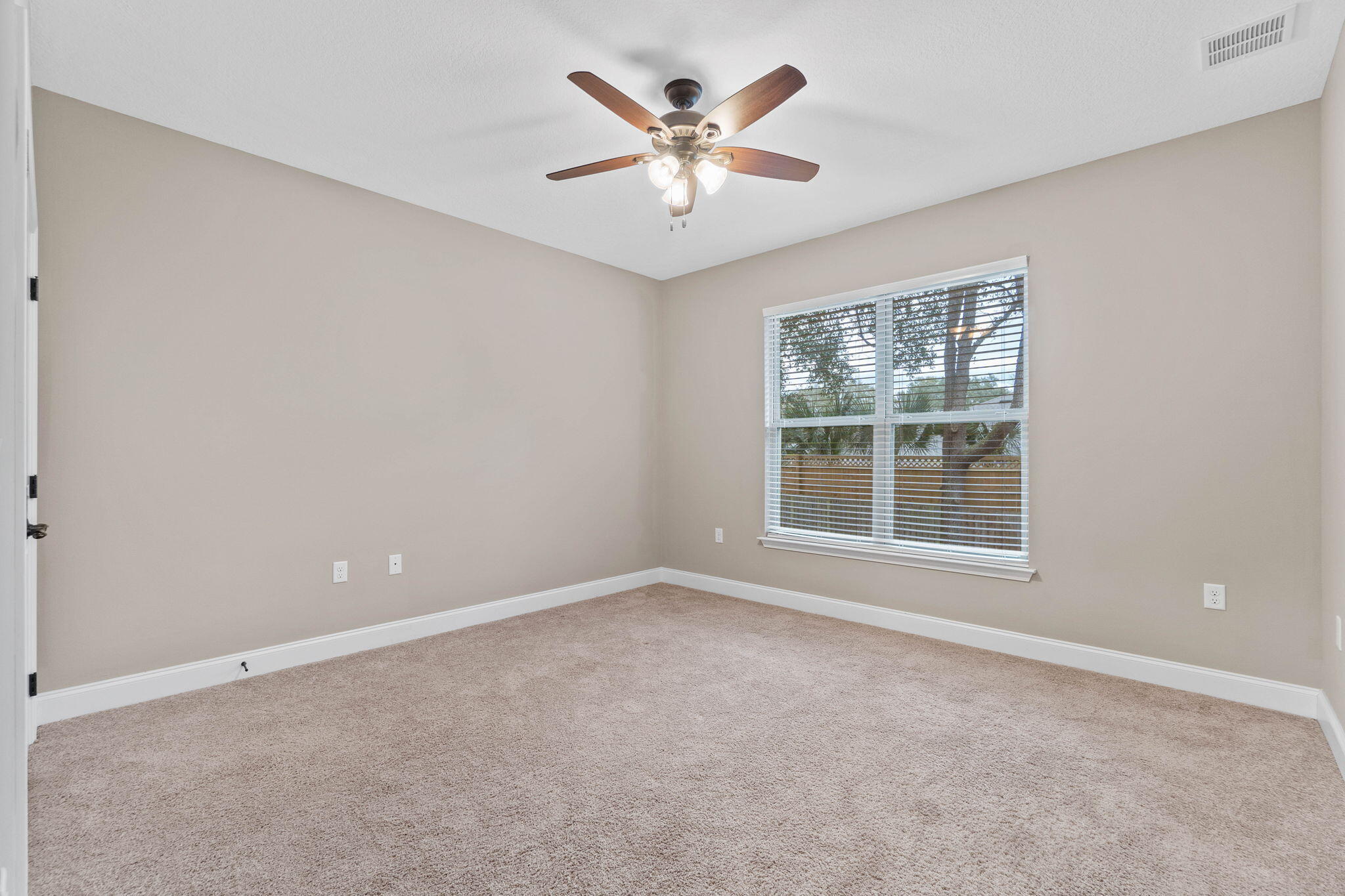 METES & BOUNDS - Residential Lease