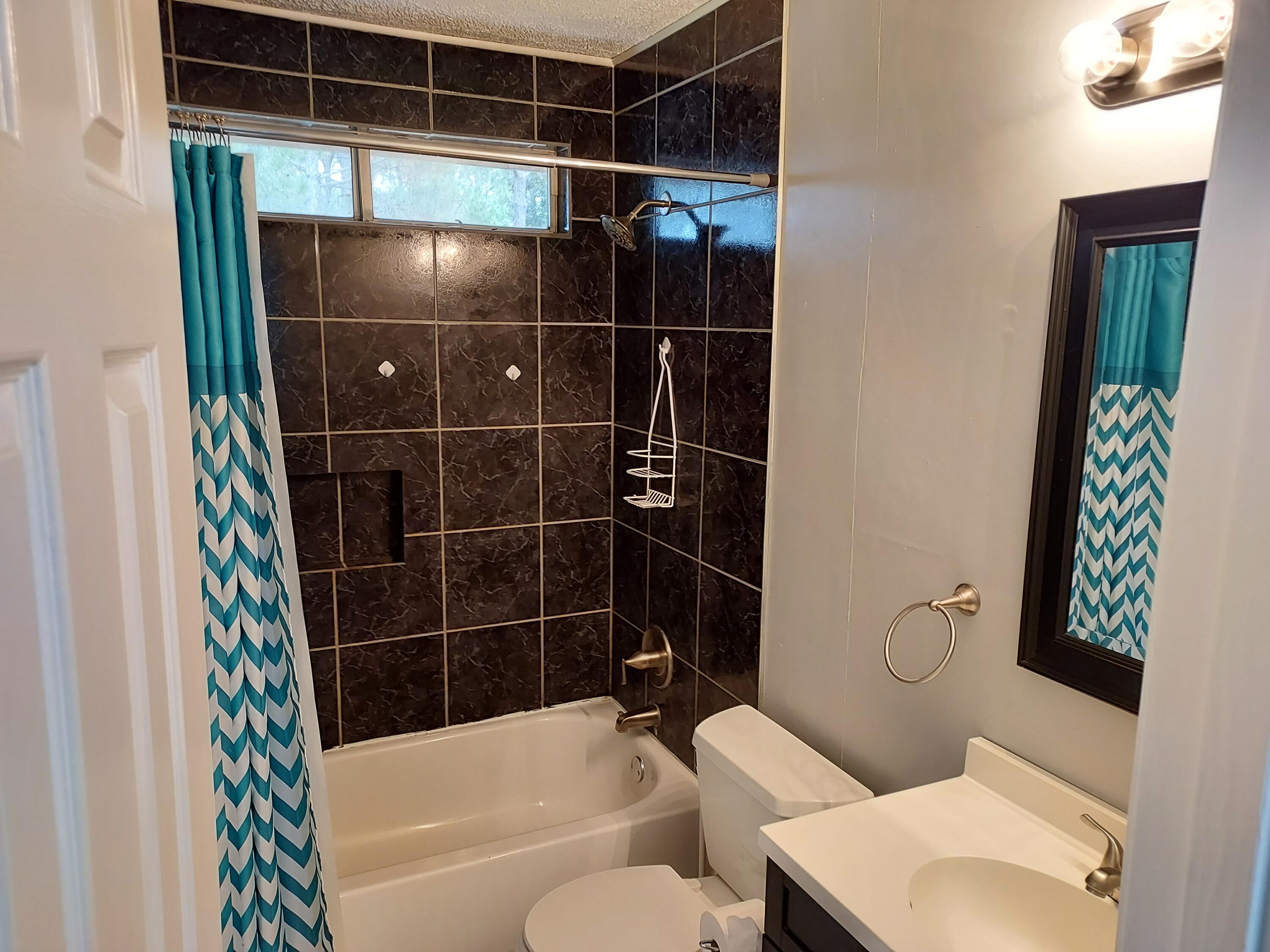 TIMBERLAKE ESTATES 1ST ADDN - Residential Lease