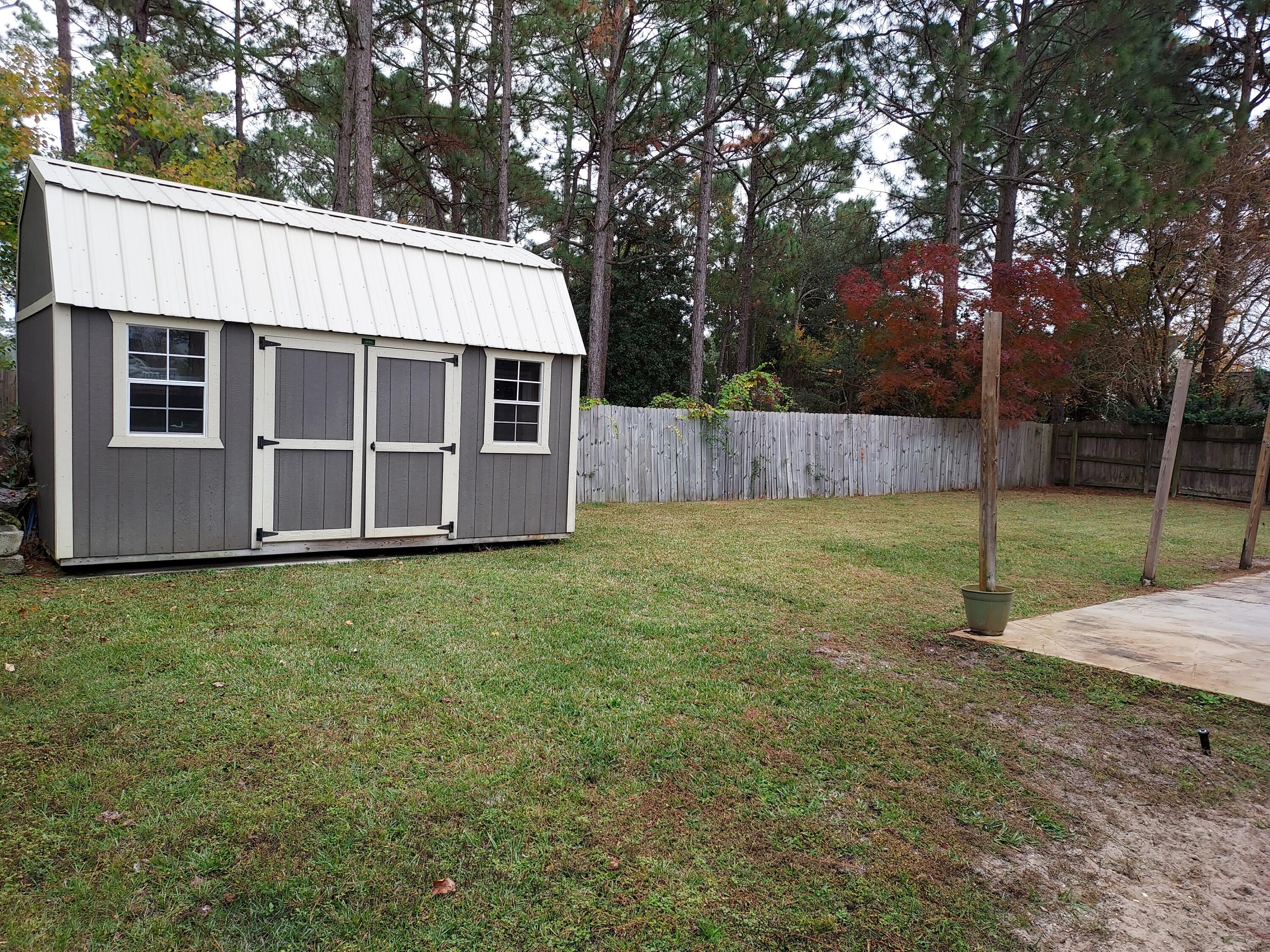 TIMBERLAKE ESTATES 1ST ADDN - Residential Lease