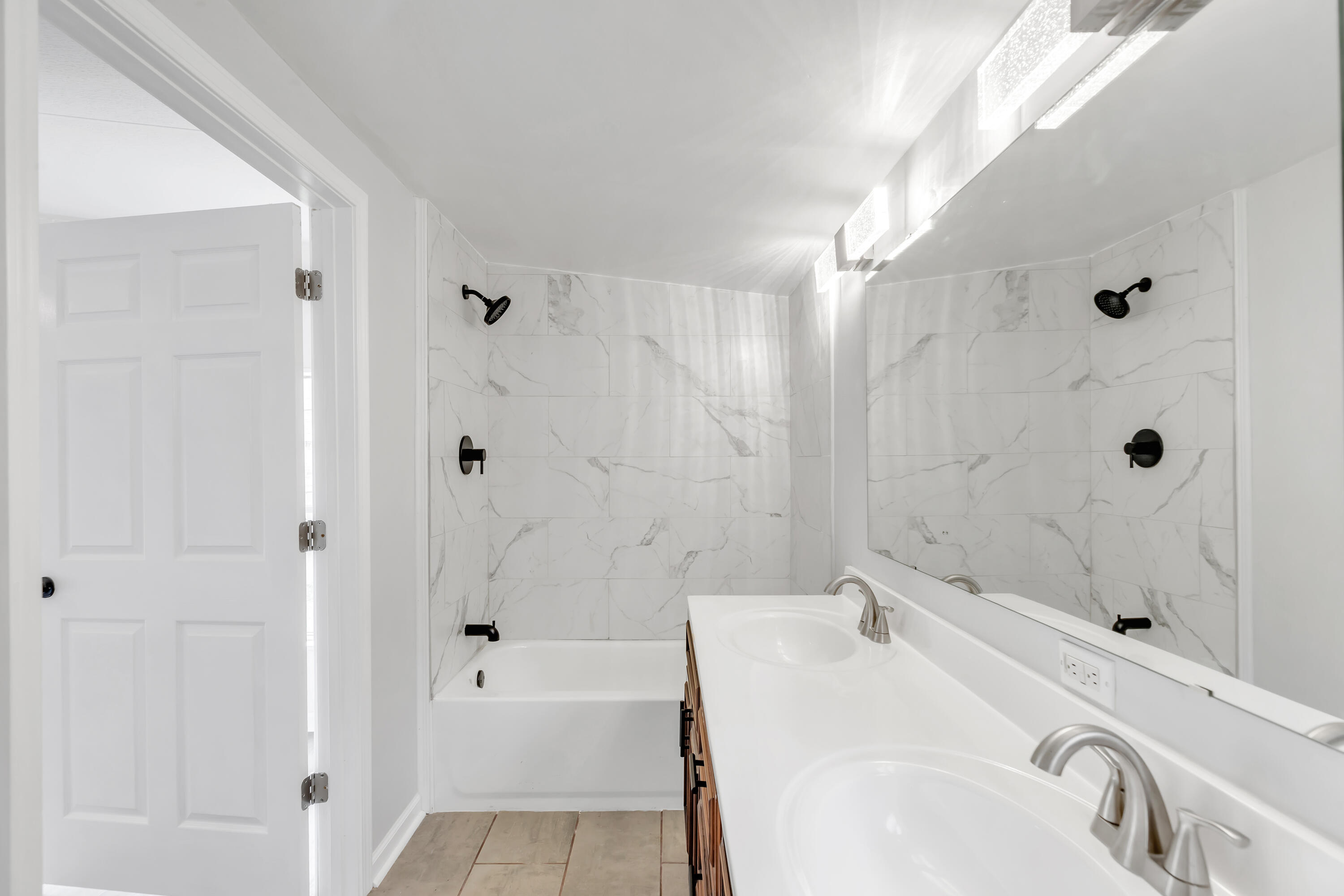 CASA LOMA S/D 1ST ADDN - Residential