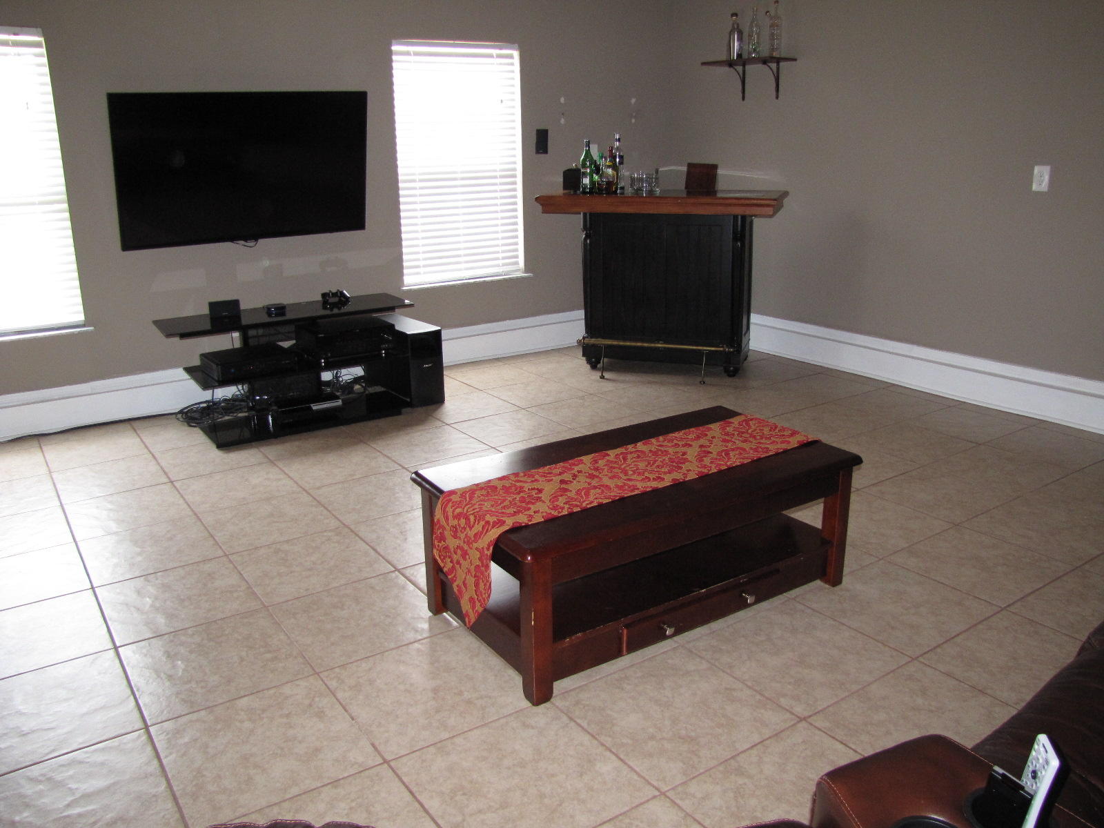 RIDGE WOOD MANOR - Residential Lease