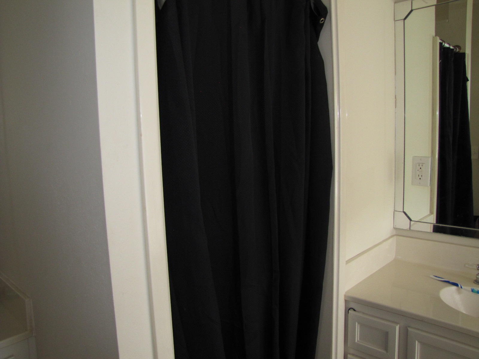 RIDGE WOOD MANOR - Residential Lease