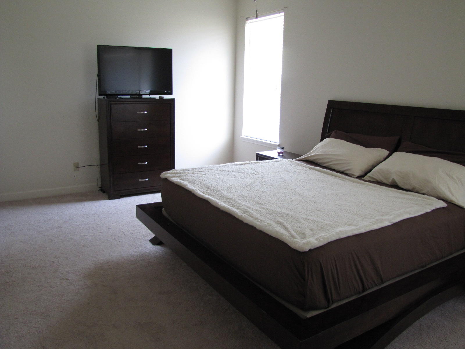 RIDGE WOOD MANOR - Residential Lease