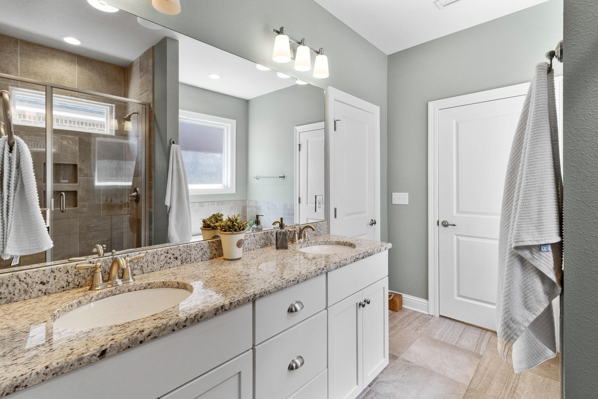 Hattie's Grove - Residential Lease