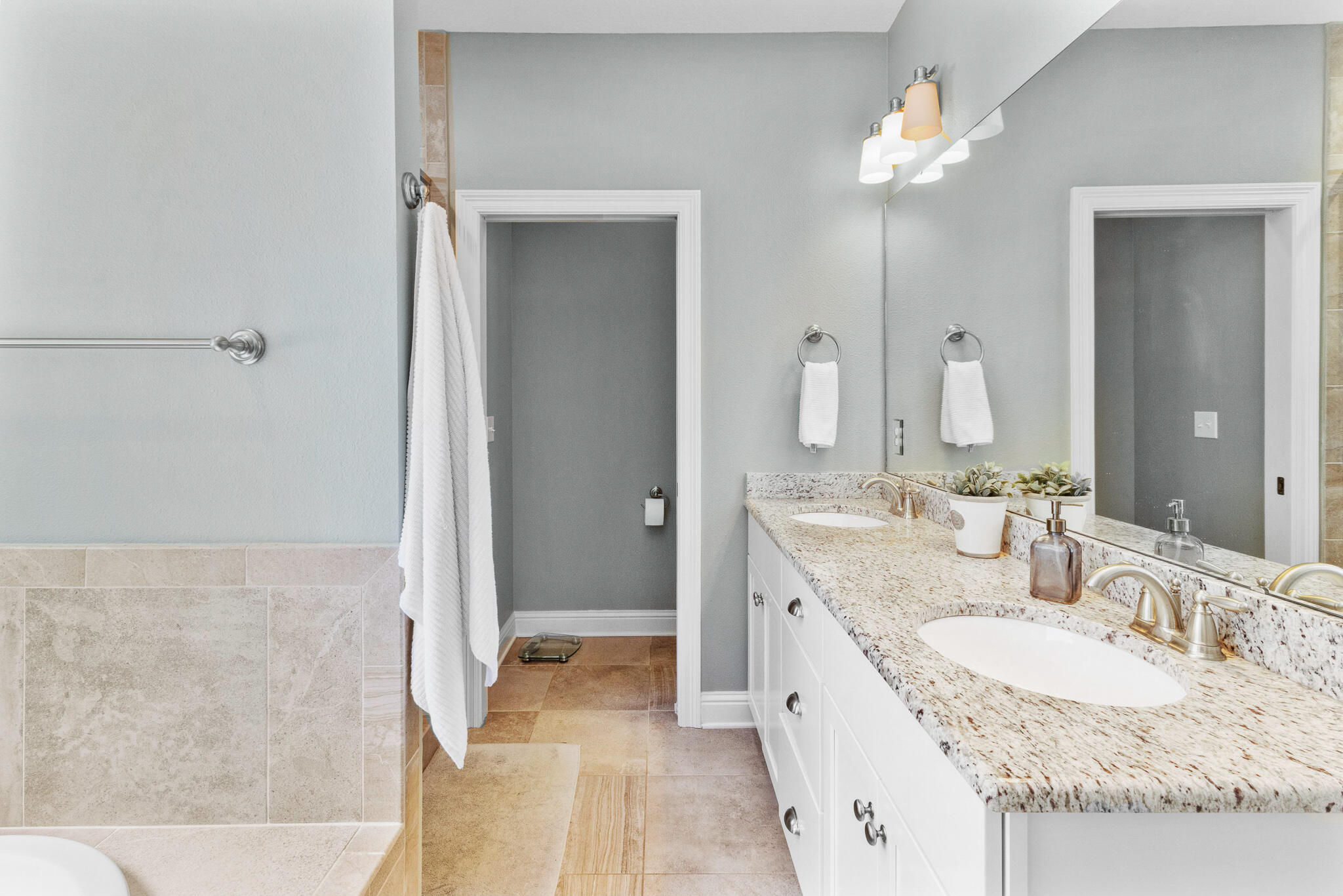 Hattie's Grove - Residential Lease