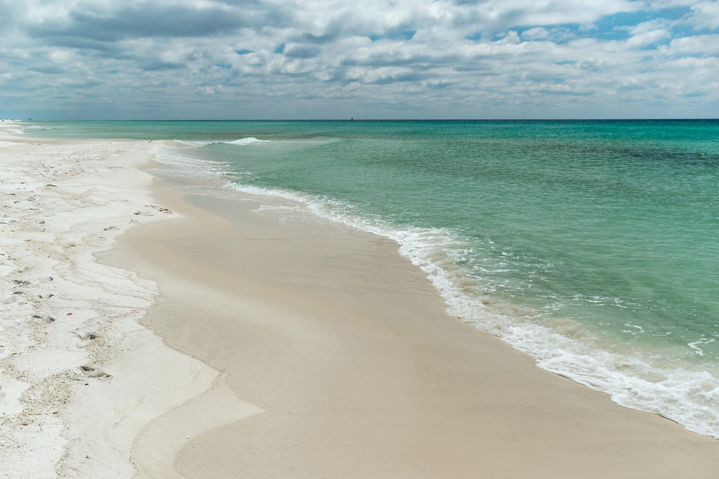 REGENCY TOWERS - Residential