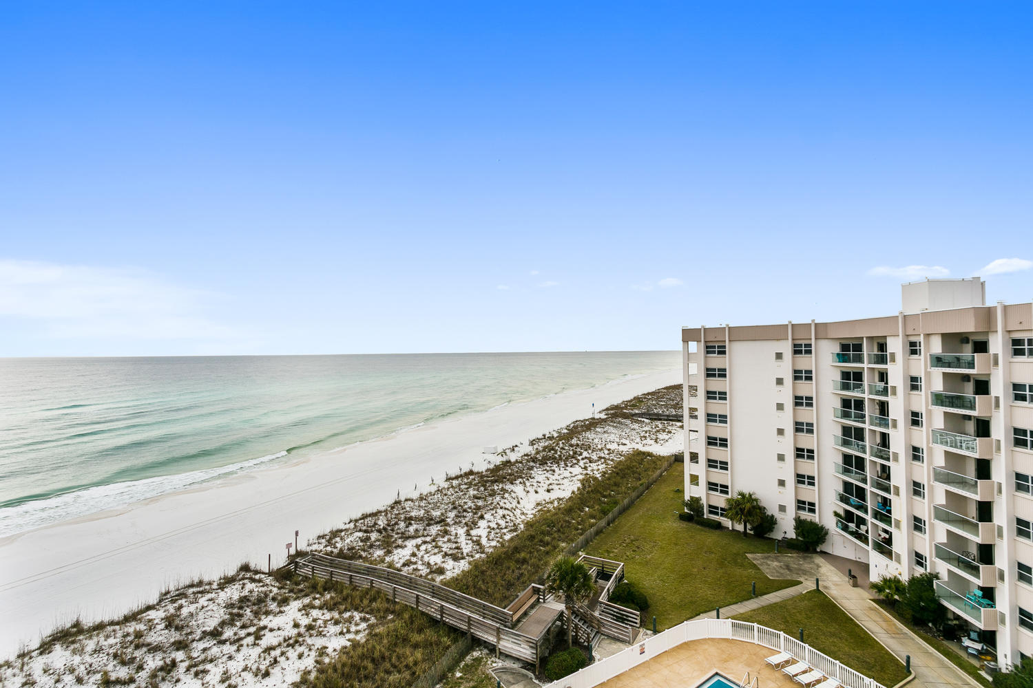 REGENCY TOWERS - Residential