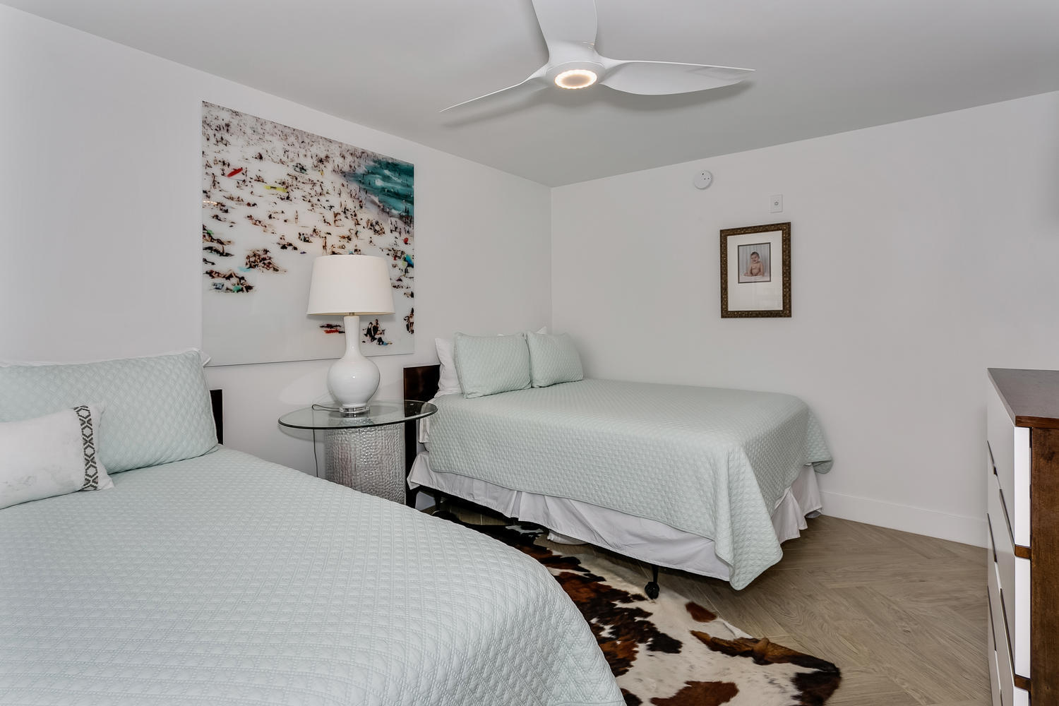 REGENCY TOWERS - Residential