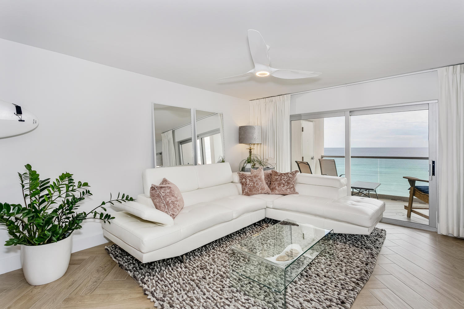 REGENCY TOWERS - Residential