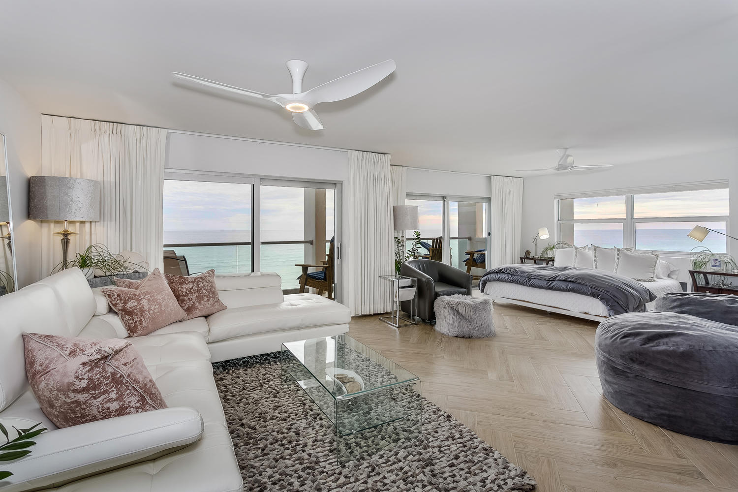 REGENCY TOWERS - Residential