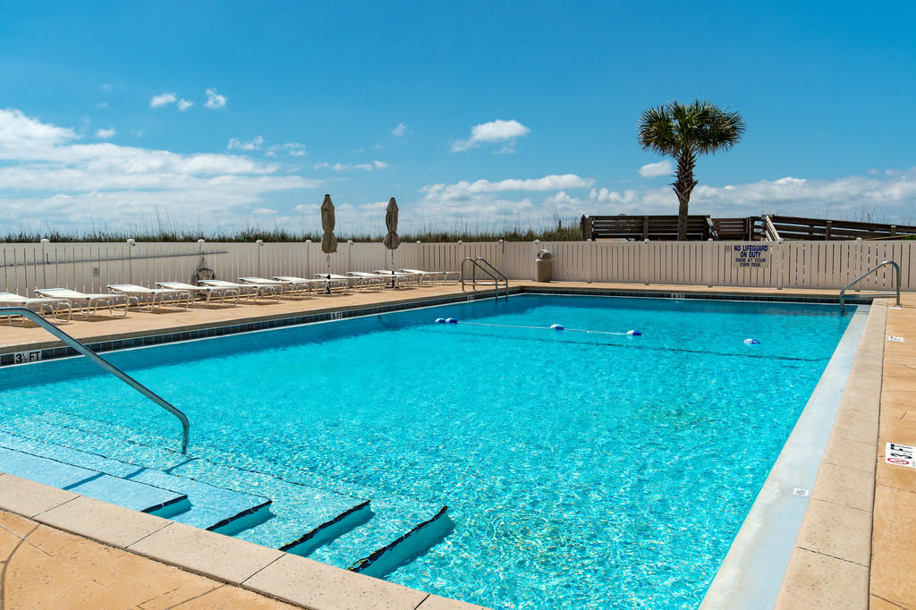 REGENCY TOWERS - Residential