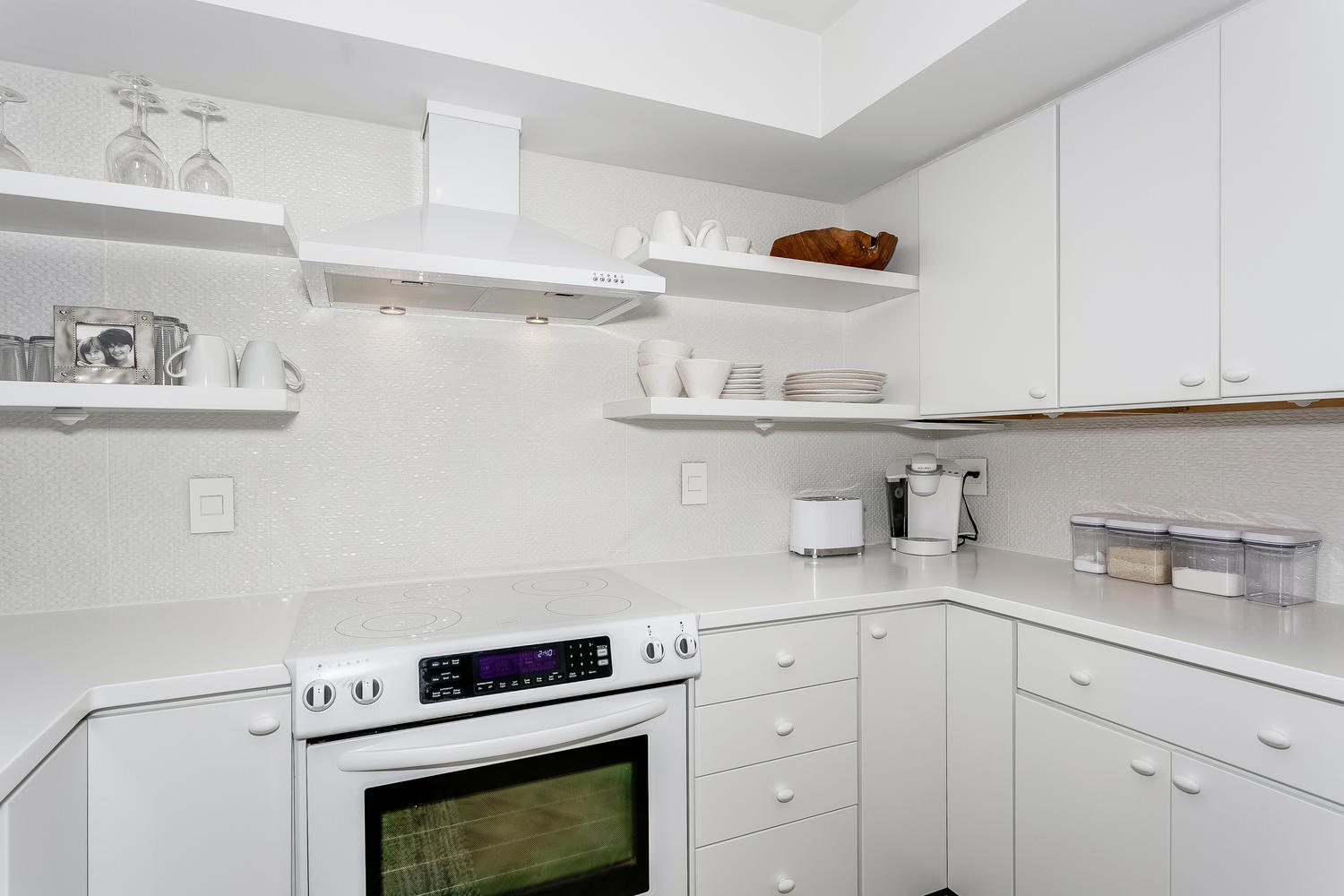 REGENCY TOWERS - Residential