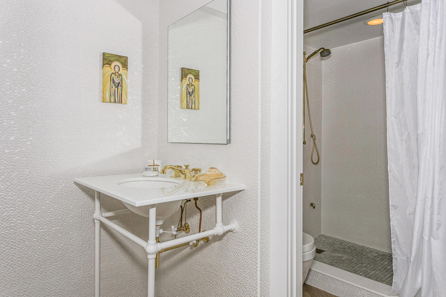 REGENCY TOWERS - Residential